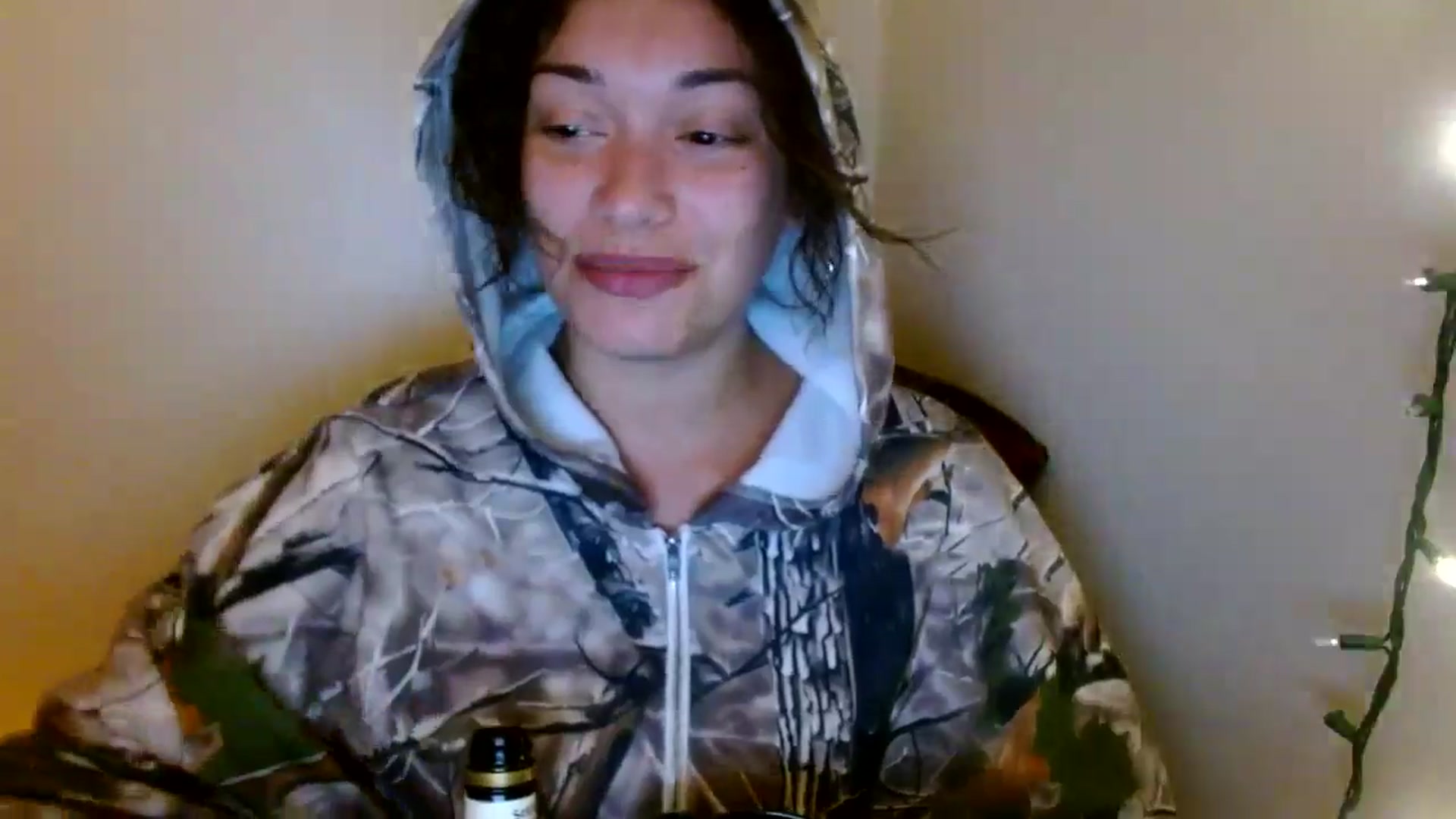 Gallery image thumbnail from Scar__lett's myfreecams stream on, 05/10/2025, 10:32 image 4 of 20
