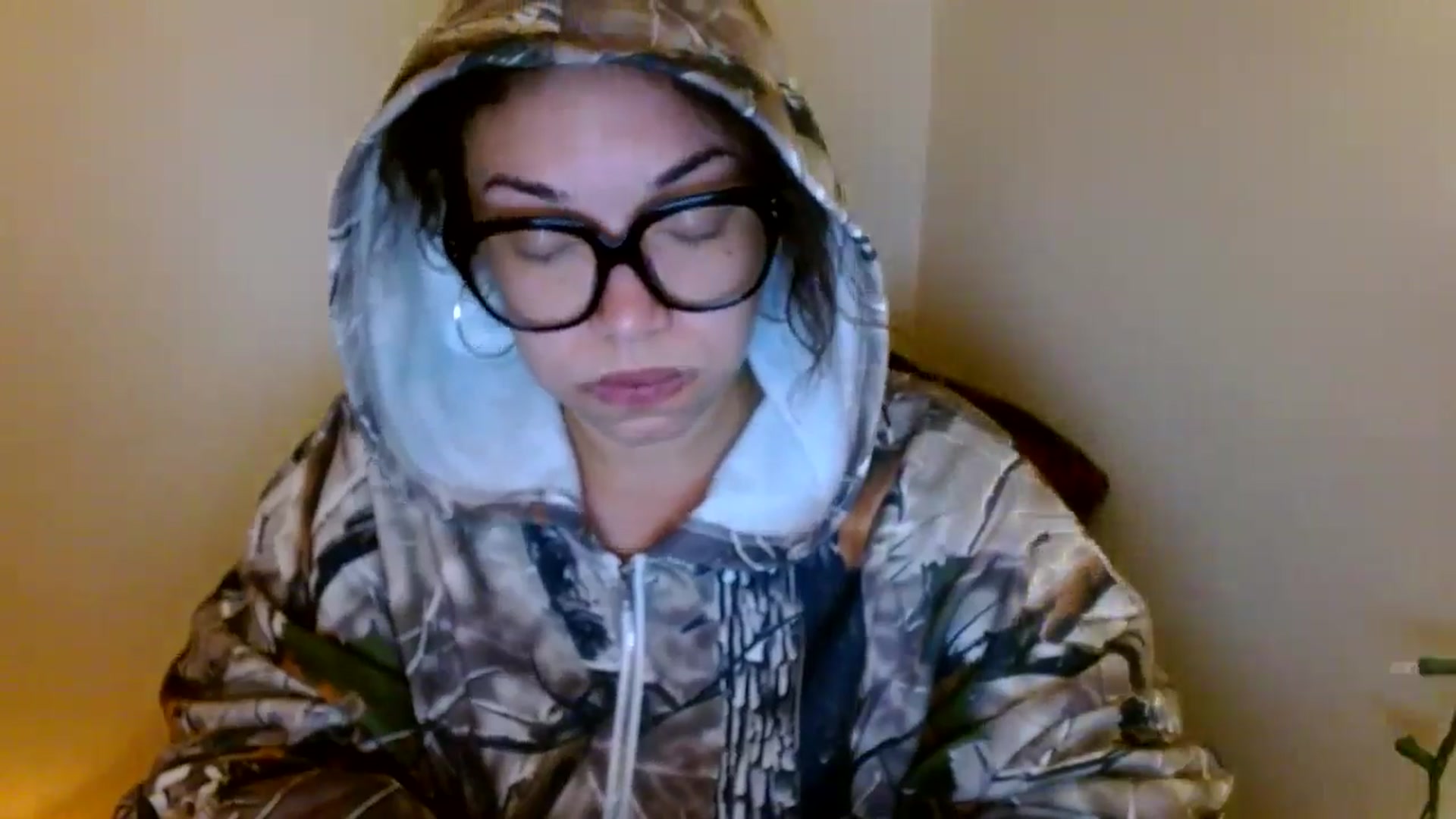 Gallery image thumbnail from Scar__lett's myfreecams stream on, 05/10/2025, 10:32 image 9 of 20