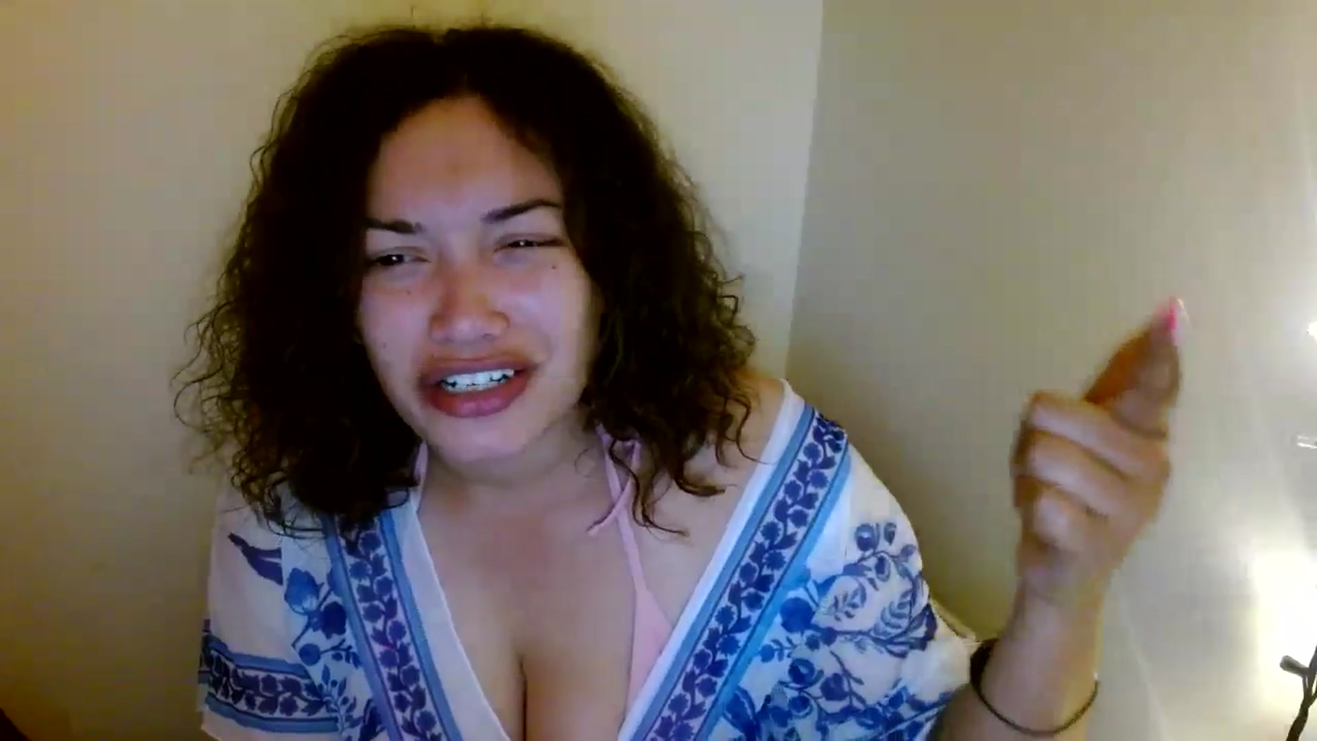 Gallery image thumbnail from Scar__lett's myfreecams stream on, 05/16/2025, 08:30 image 19 of 20