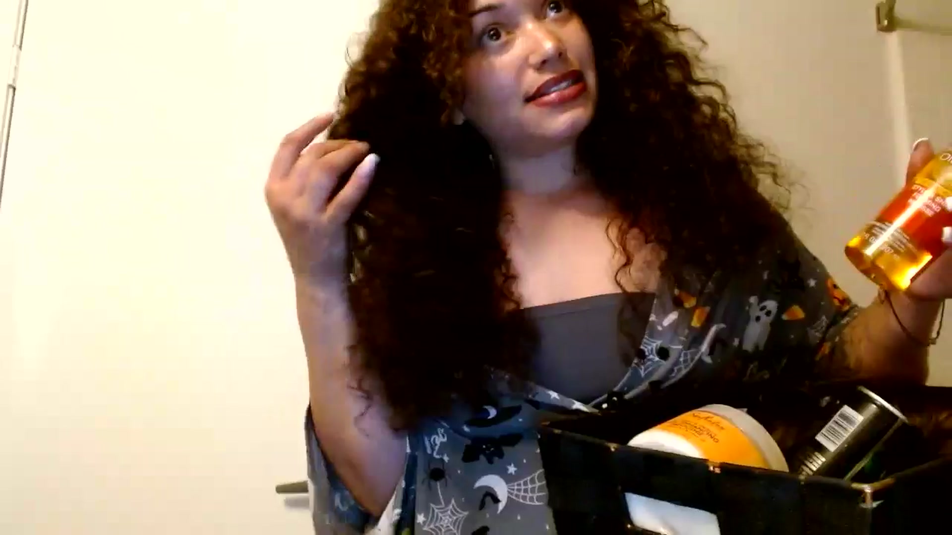 Gallery image thumbnail from Scar__lett's myfreecams stream on, 05/20/2025, 07:27 image 15 of 20