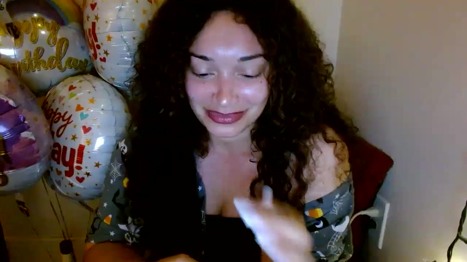 Gallery image thumbnail from Scar__lett's myfreecams stream on, 05/20/2025, 07:56 image 16 of 20