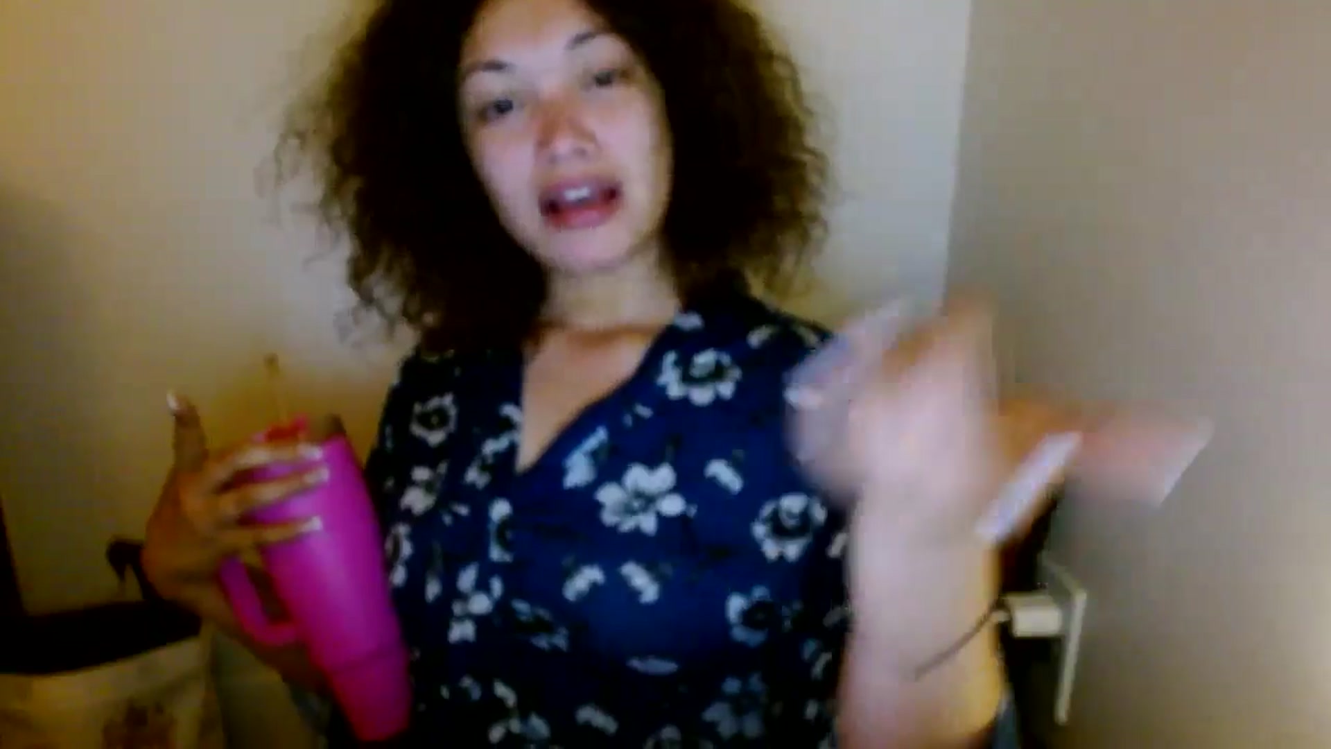 Gallery image thumbnail from Scar__lett's myfreecams stream on, 06/02/2025, 10:51 image 16 of 20