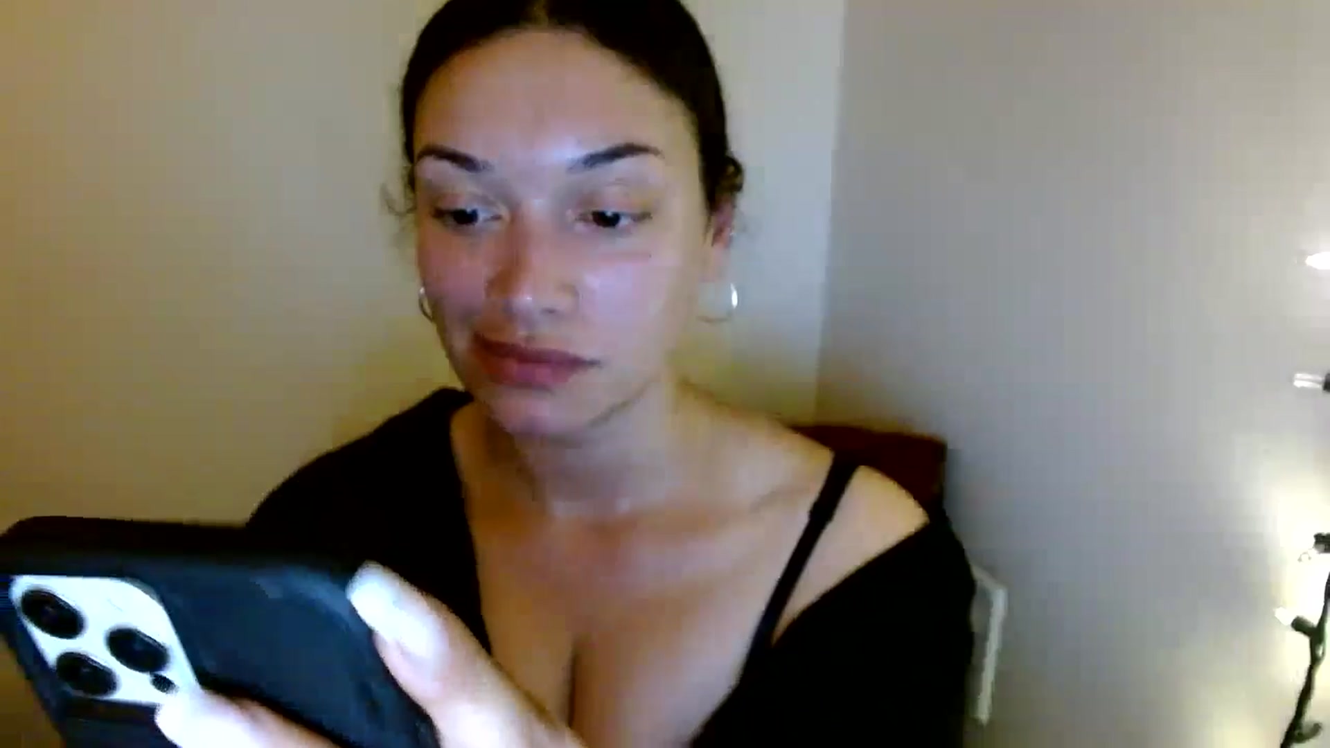 Gallery image thumbnail from Scar__lett's myfreecams stream on, 06/26/2025, 09:02 image 15 of 20
