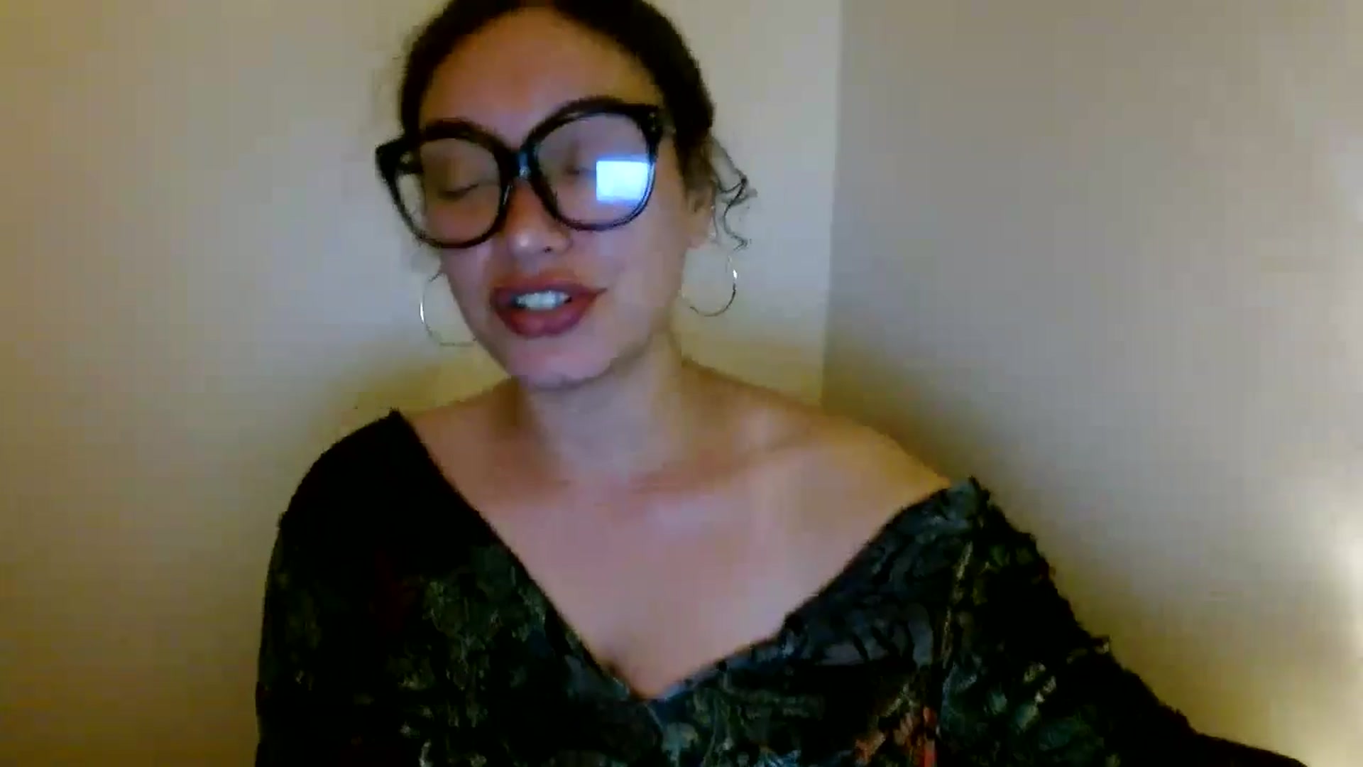 Gallery image thumbnail from Scar__lett's myfreecams stream on, 07/04/2025, 09:06 image 17 of 20