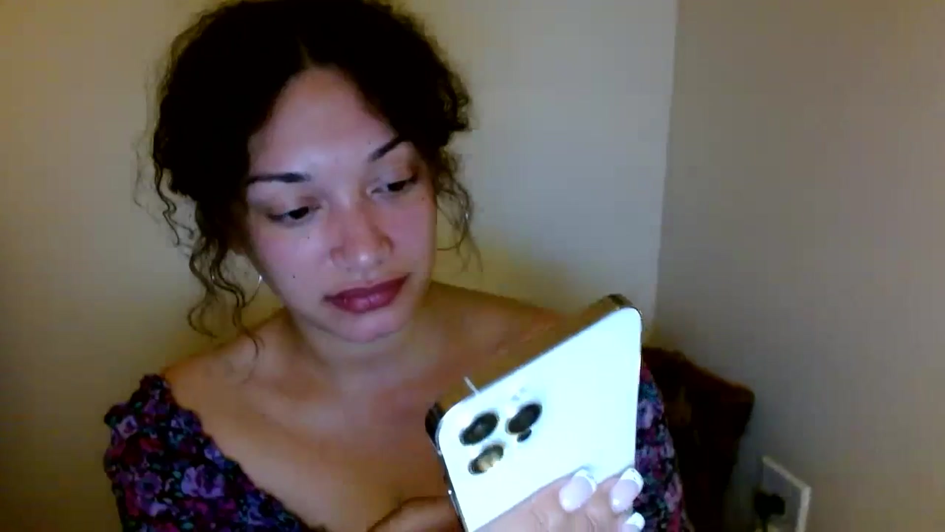Gallery image thumbnail from Scar__lett's myfreecams stream on, 07/12/2025, 08:50 image 8 of 20