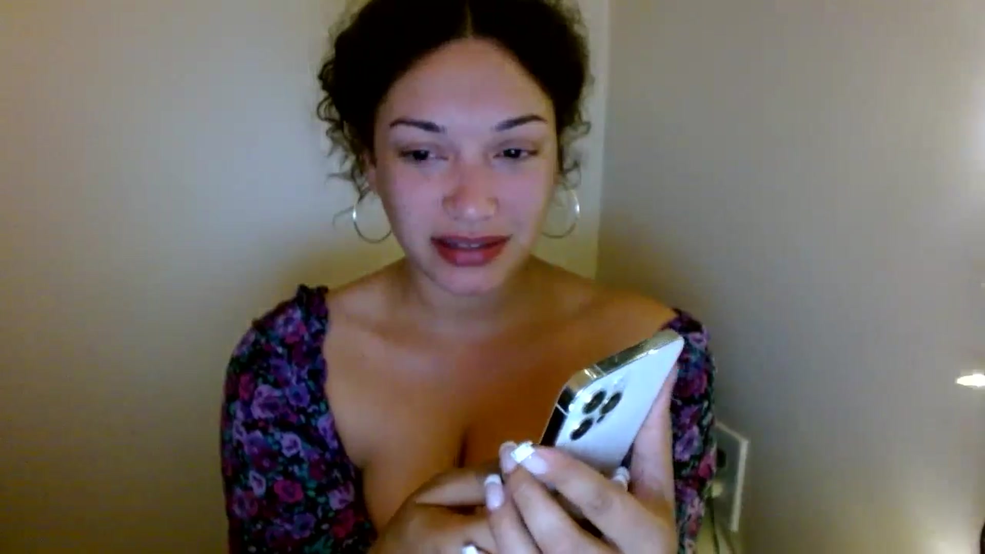 Gallery image thumbnail from Scar__lett's myfreecams stream on, 07/12/2025, 09:52 image 15 of 20