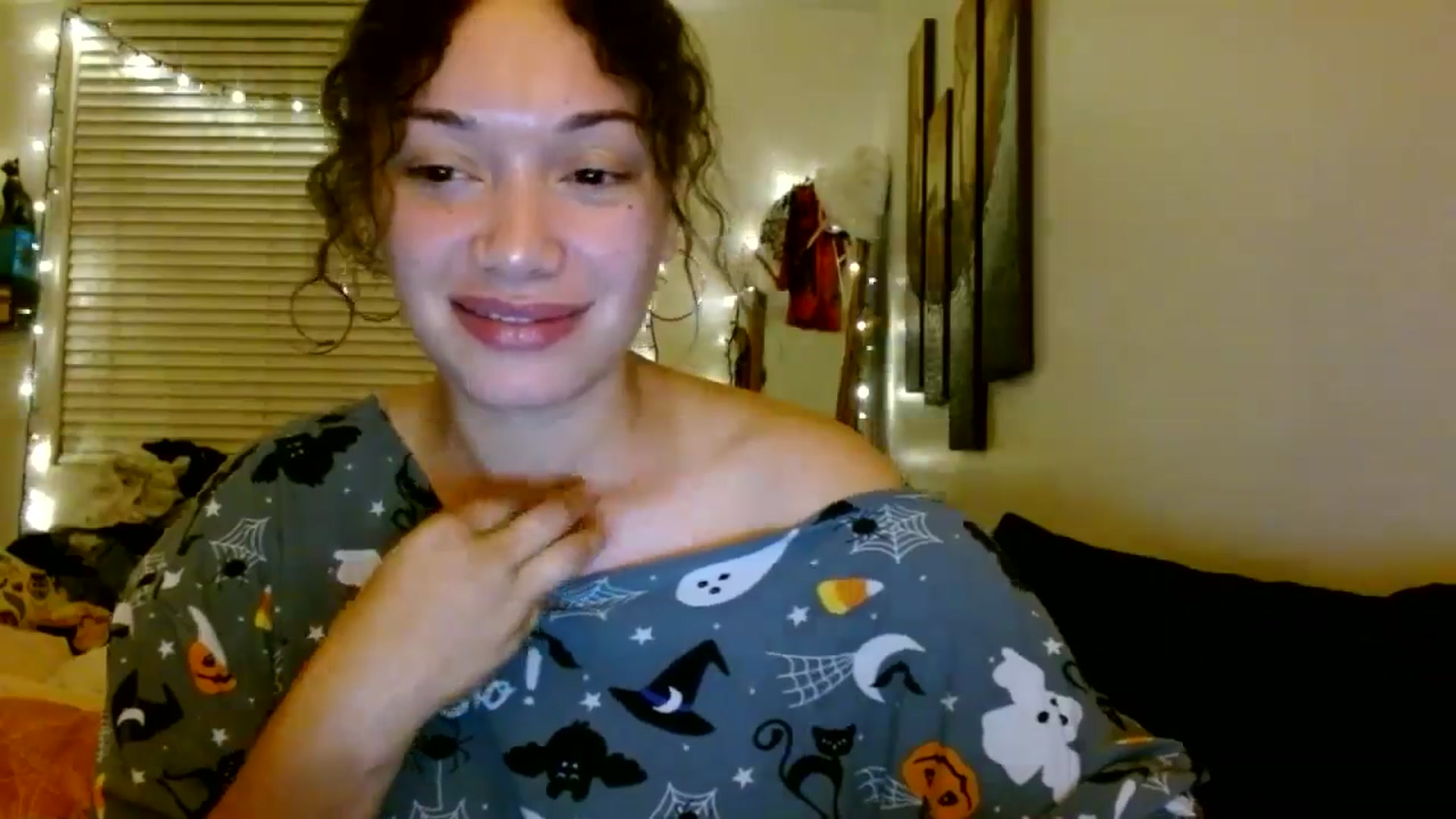 Gallery image thumbnail from Scar__lett's myfreecams stream on, 09/05/2025, 07:37 image 3 of 20