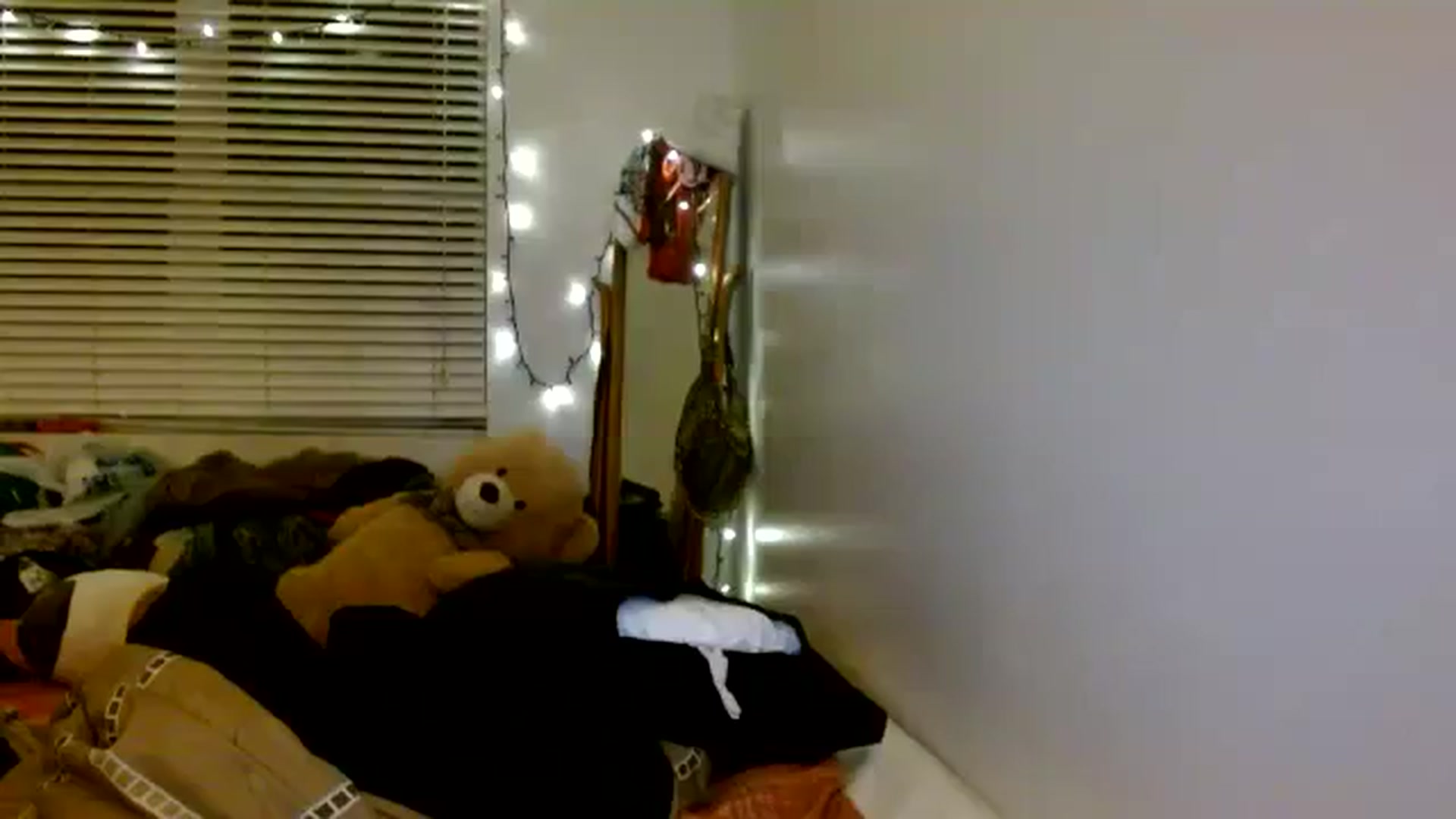 Gallery image thumbnail from Scar__lett's myfreecams stream on, 09/25/2025, 05:06 image 19 of 20