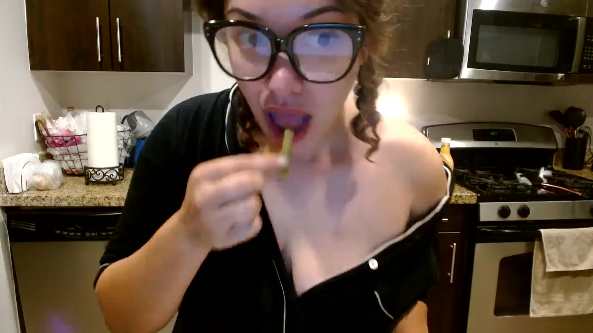 Gallery image thumbnail from Scar__lett's myfreecams stream on, 09/25/2025, 05:06 image 11 of 20