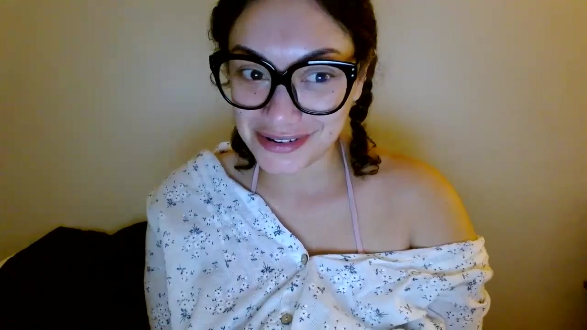 Gallery image thumbnail from Scar__lett's myfreecams stream on, 10/07/2025, 08:31 image 5 of 20