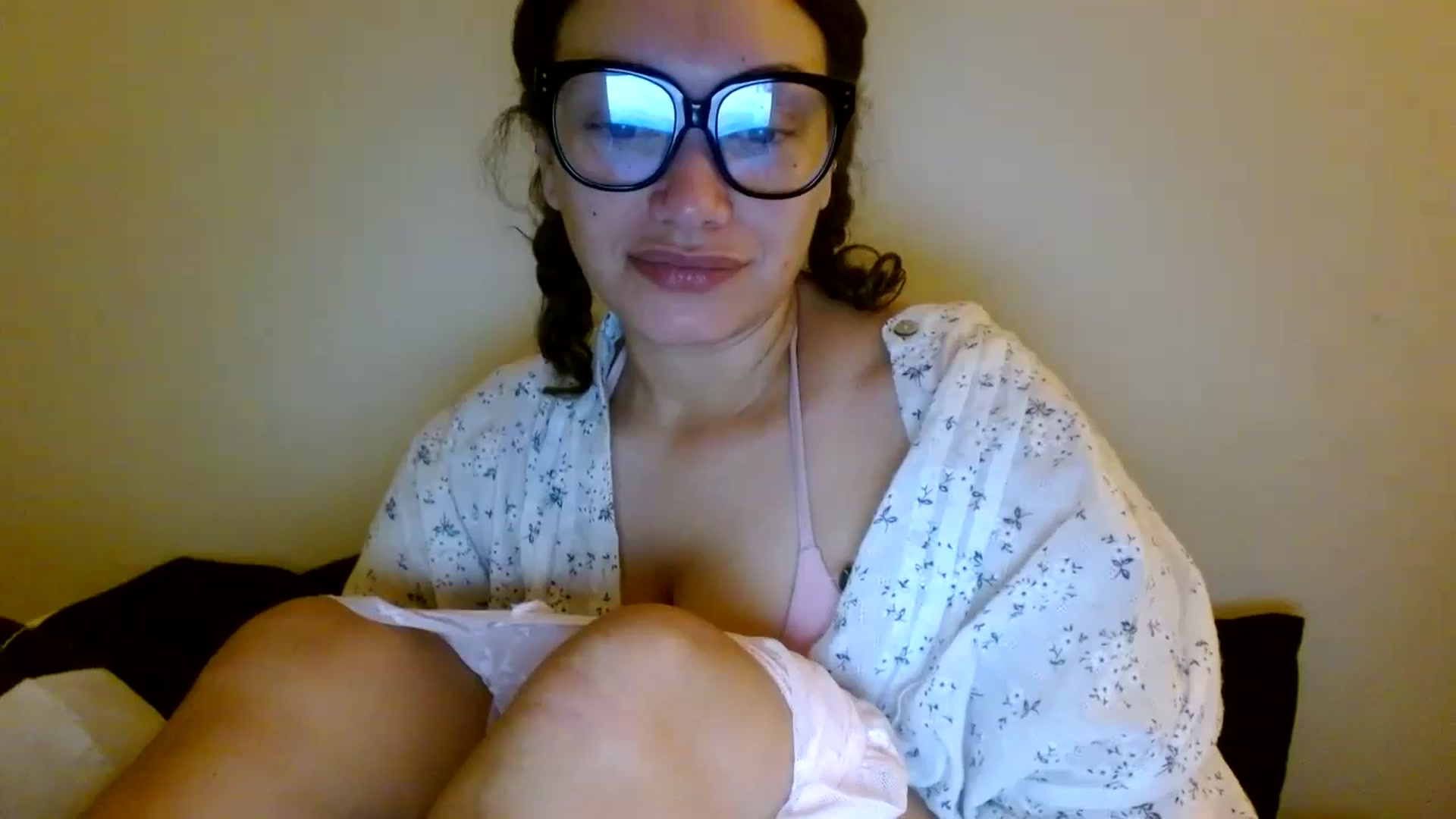 Gallery image thumbnail from Scar__lett's myfreecams stream on, 10/07/2025, 08:31 image 9 of 20