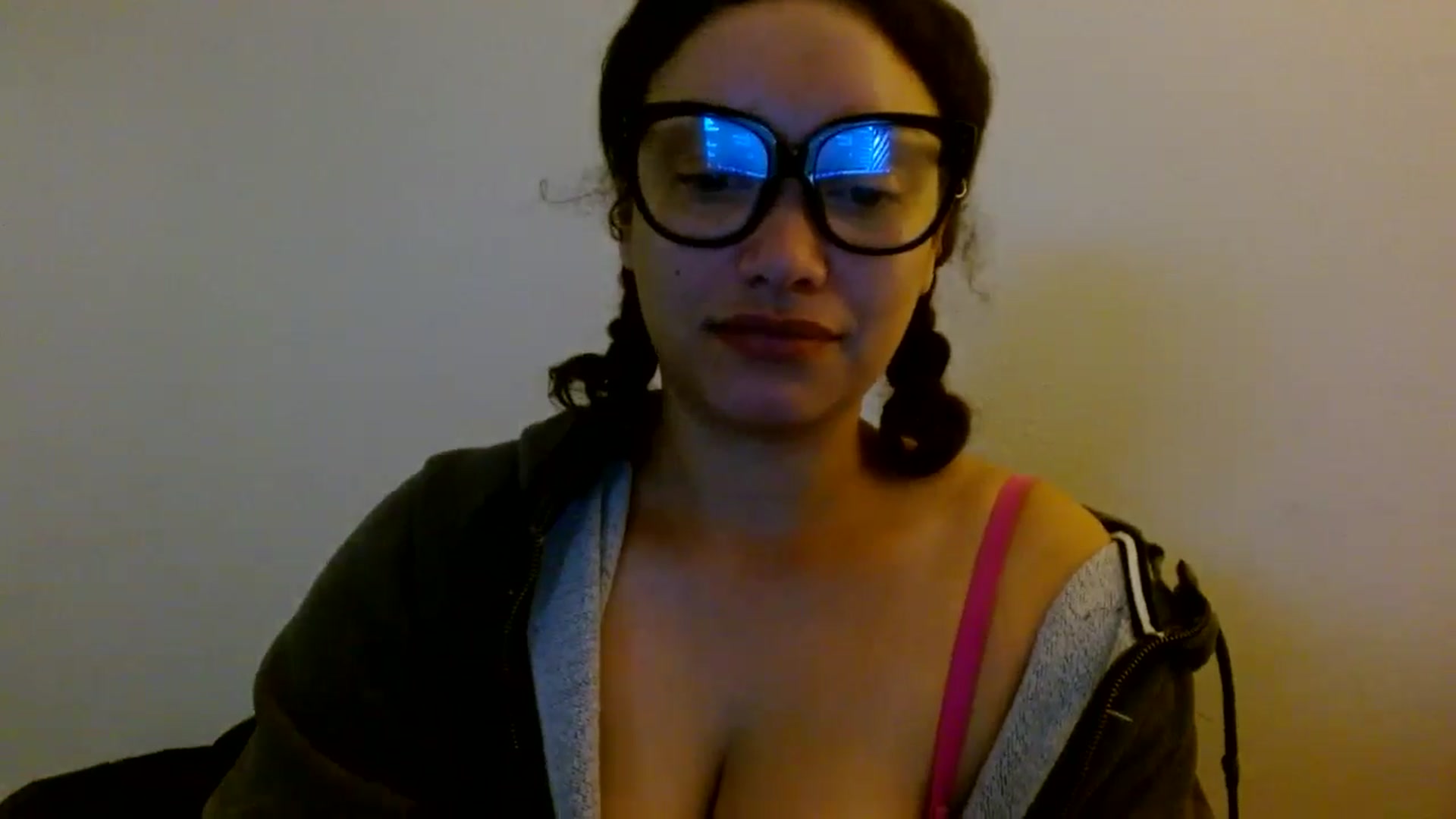 Gallery image thumbnail from Scar__lett's myfreecams stream on, 10/16/2025, 08:45 image 9 of 20