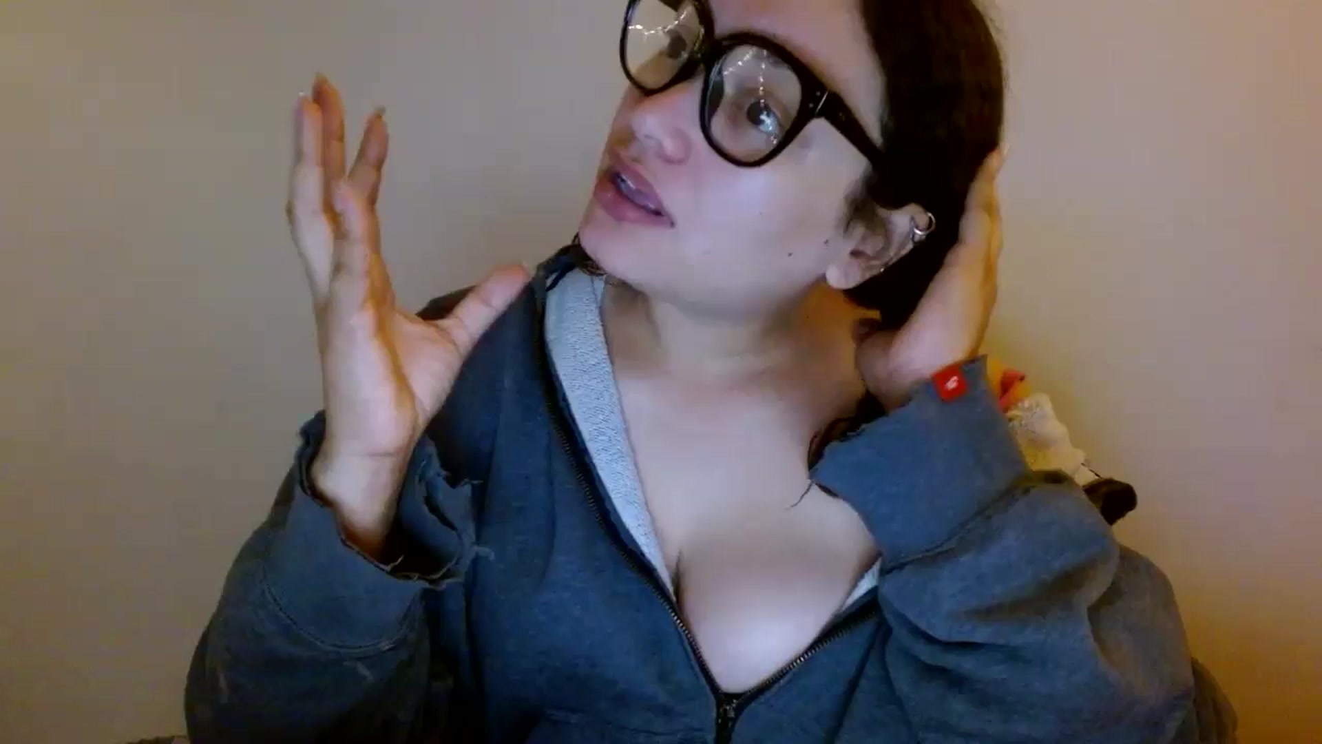 Gallery image thumbnail from Scar__lett's myfreecams stream on, 10/16/2025, 08:45 image 4 of 20