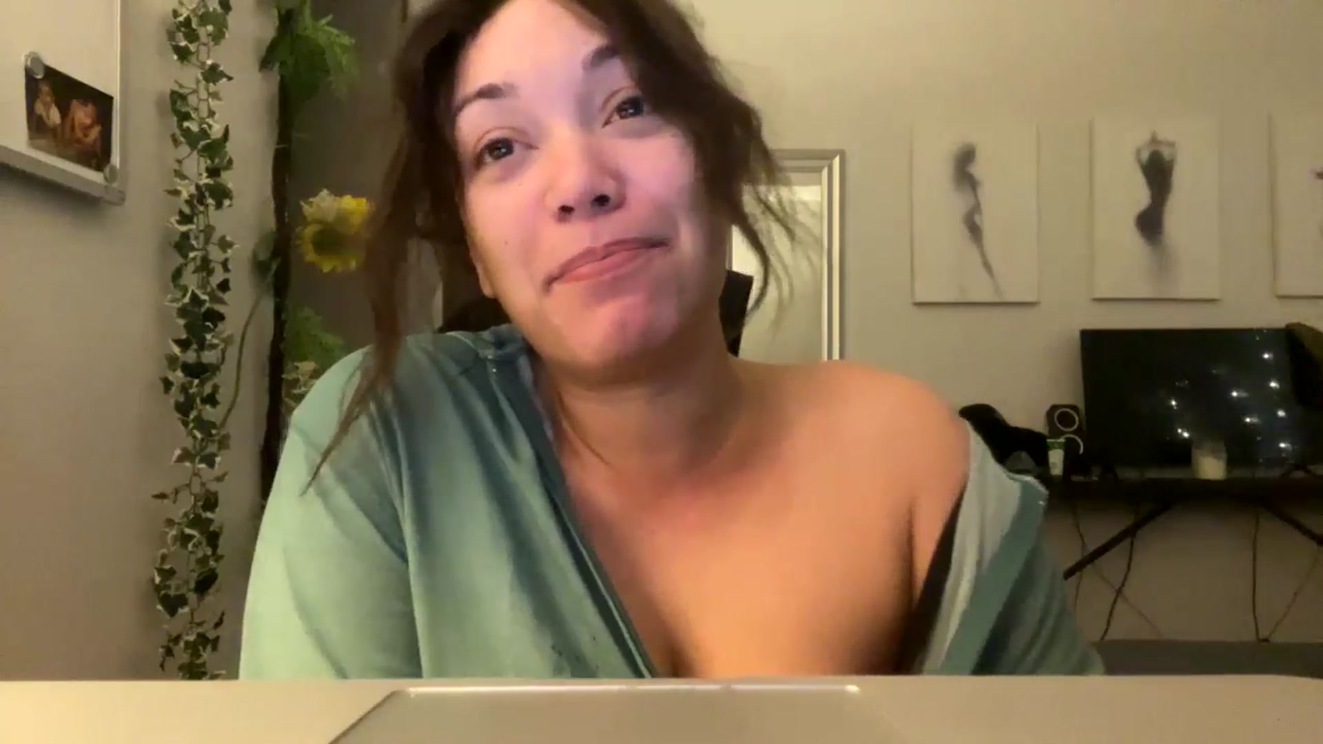 Gallery image thumbnail from Scar__lett's myfreecams stream on, 11/09/2025, 08:26 image 17 of 20