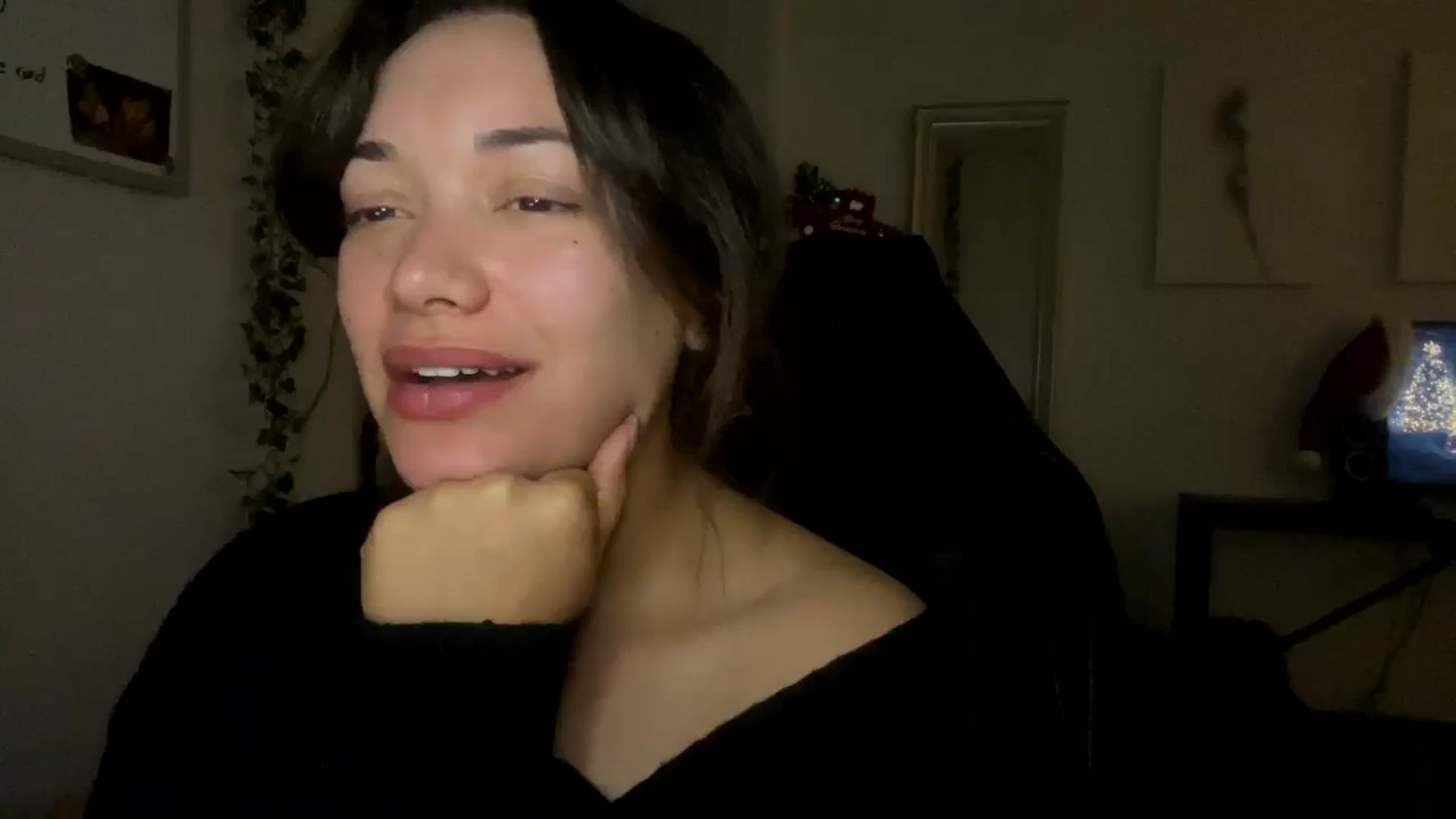 Gallery image thumbnail from Scar__lett's myfreecams stream on, 11/19/2025, 10:13 image 20 of 20