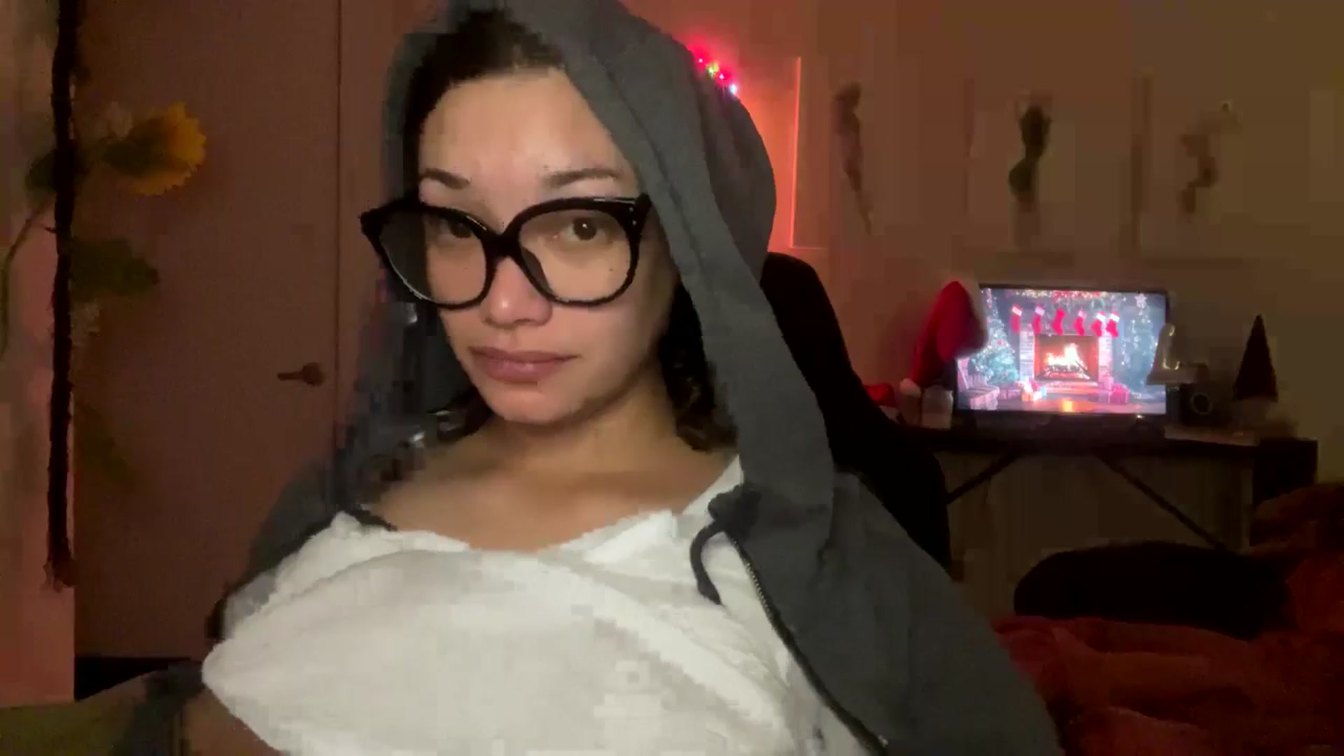 Gallery image thumbnail from Scar__lett's myfreecams stream on, 12/04/2025, 09:01 image 12 of 20