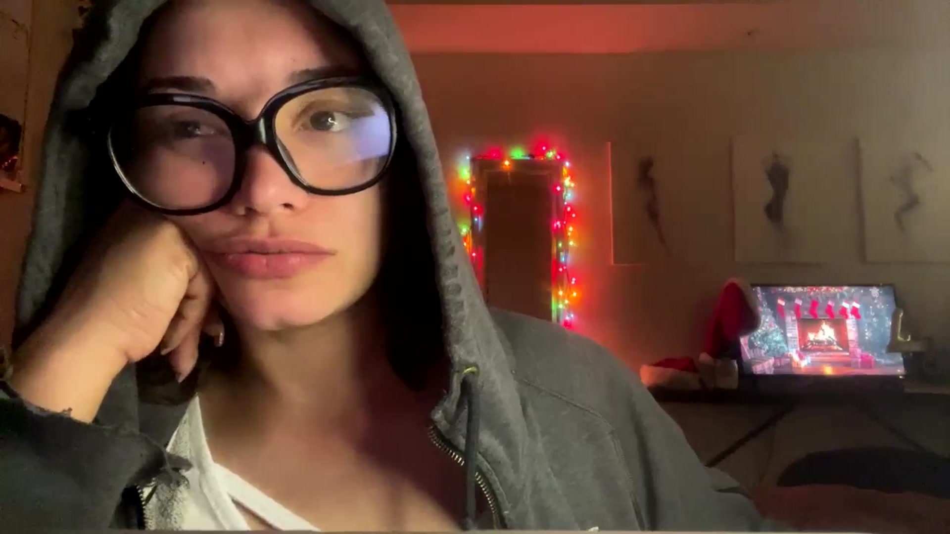 Gallery image thumbnail from Scar__lett's myfreecams stream on, 12/04/2025, 09:35 image 13 of 20