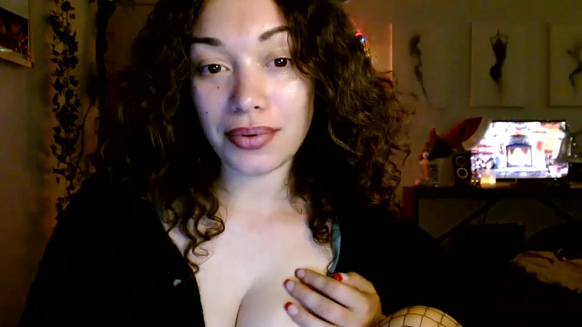 Gallery image thumbnail from Scar__lett's myfreecams stream on, 12/19/2025, 07:55 image 6 of 20