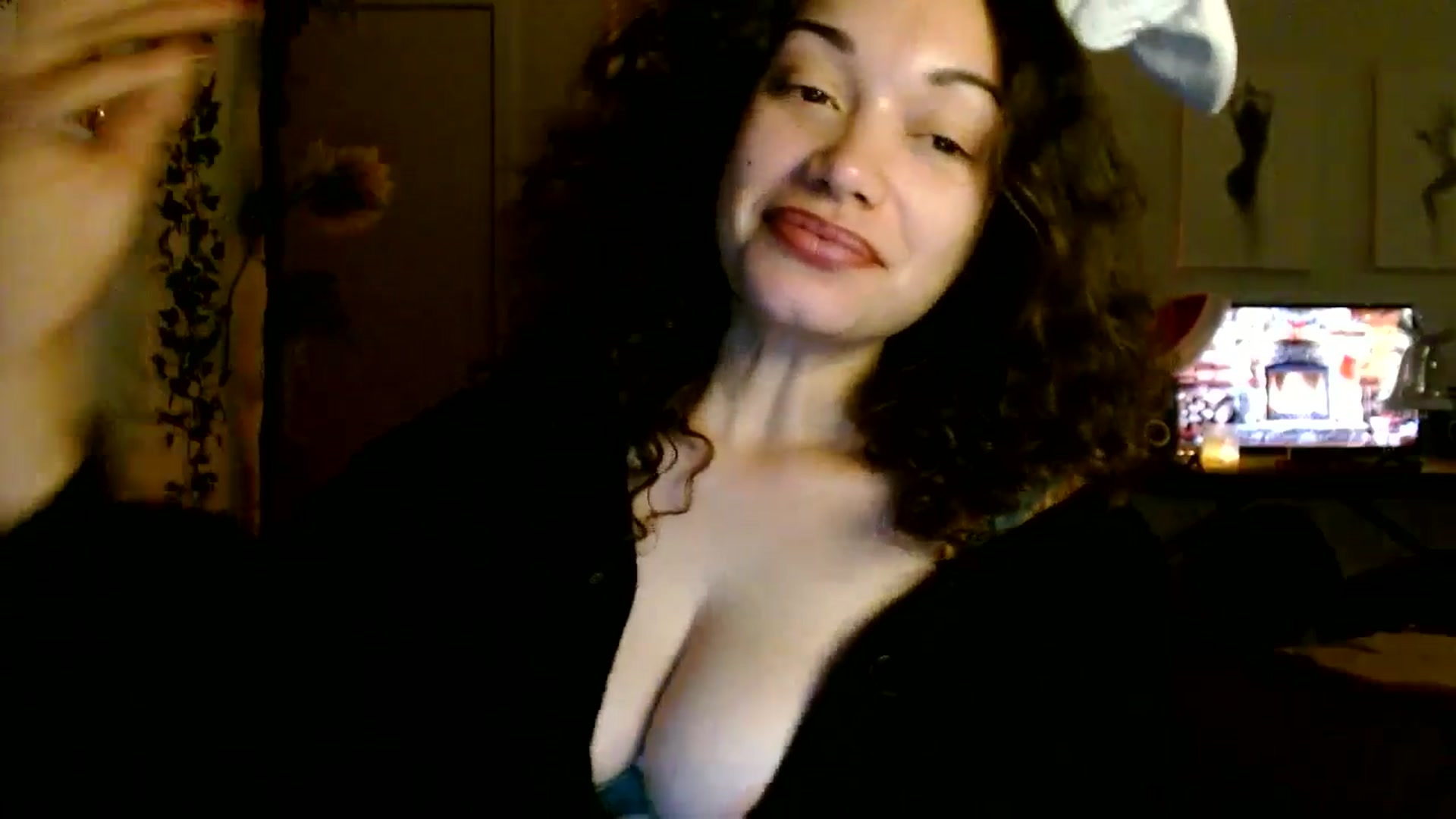 Gallery image thumbnail from Scar__lett's myfreecams stream on, 12/19/2025, 07:55 image 19 of 20