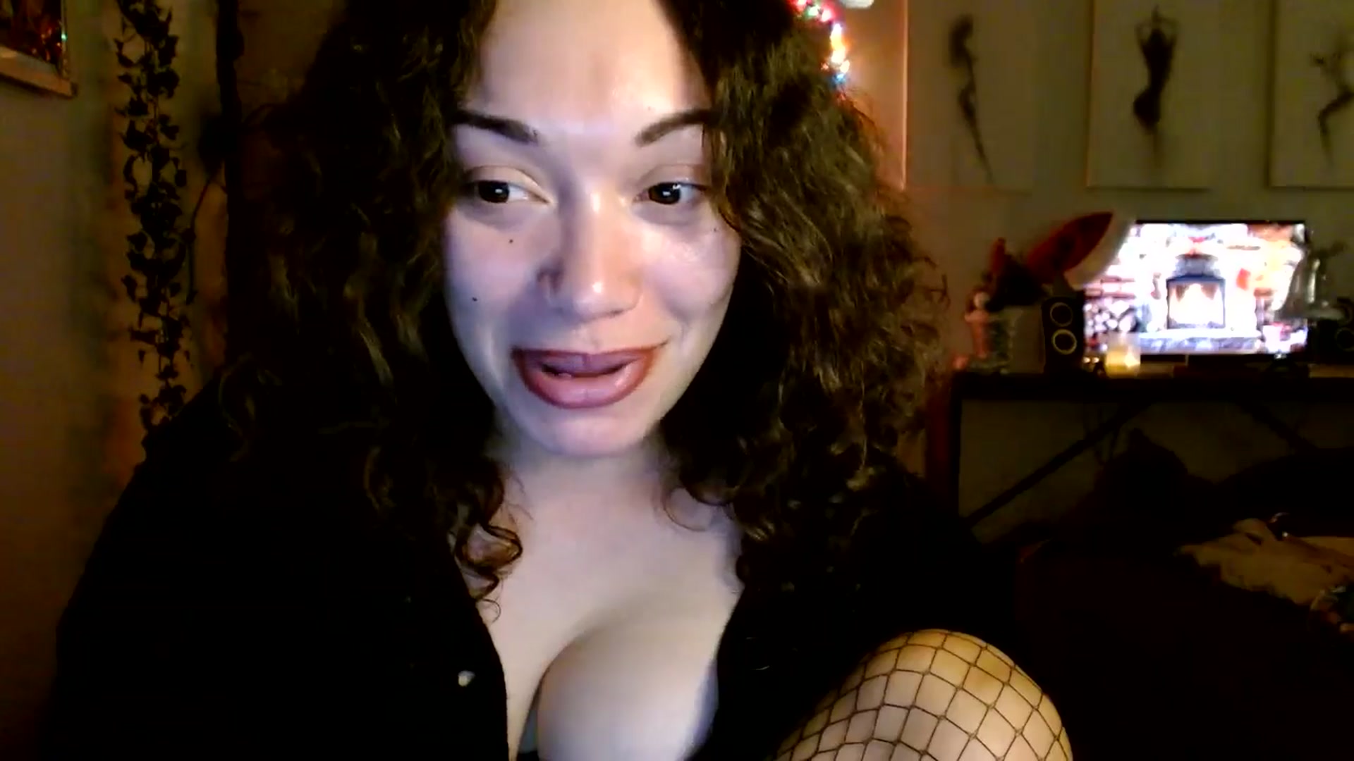 Gallery image thumbnail from Scar__lett's myfreecams stream on, 12/19/2025, 07:55 image 8 of 20
