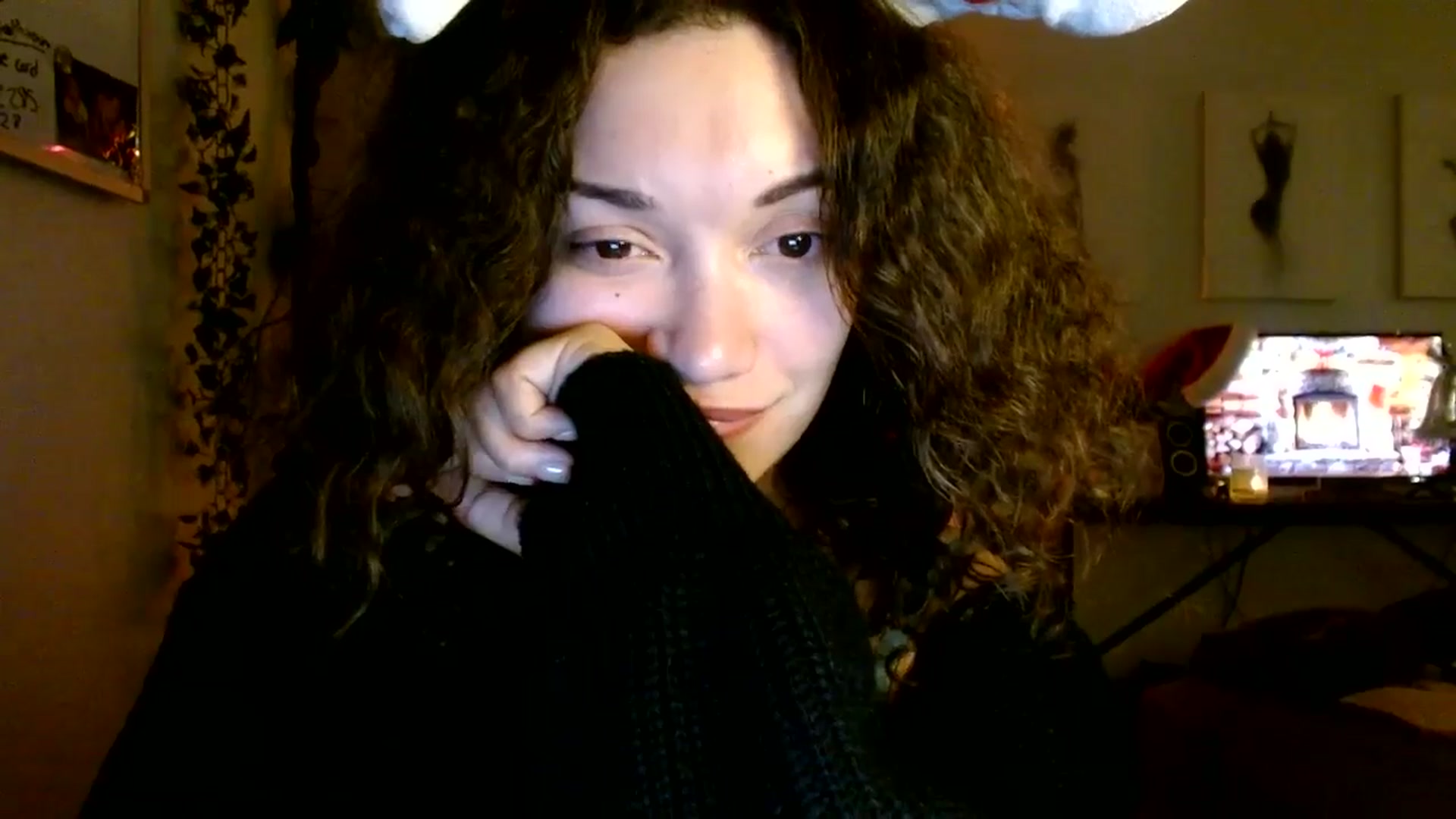 Gallery image thumbnail from Scar__lett's myfreecams stream on, 12/19/2025, 11:07 image 10 of 20