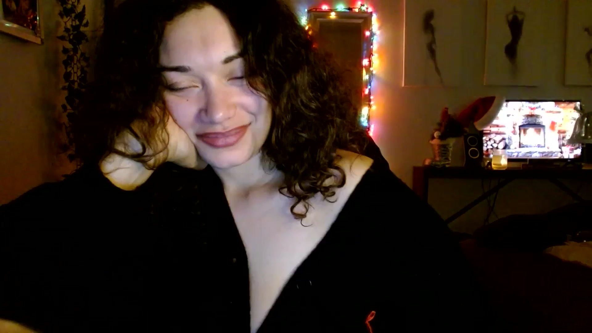 Gallery image thumbnail from Scar__lett's myfreecams stream on, 12/19/2025, 11:57 image 14 of 20