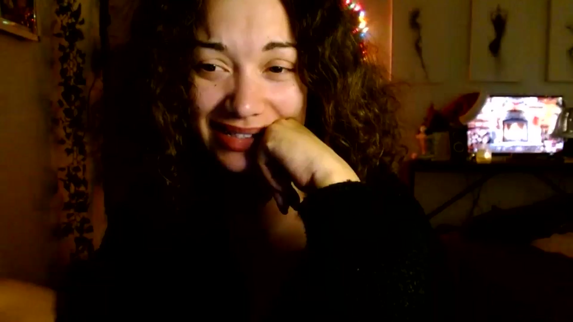 Gallery image thumbnail from Scar__lett's myfreecams stream on, 12/19/2025, 11:57 image 18 of 20
