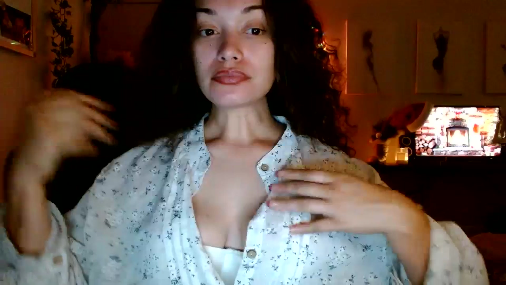 Gallery image thumbnail from Scar__lett's myfreecams stream on, 12/21/2025, 07:36 image 2 of 20