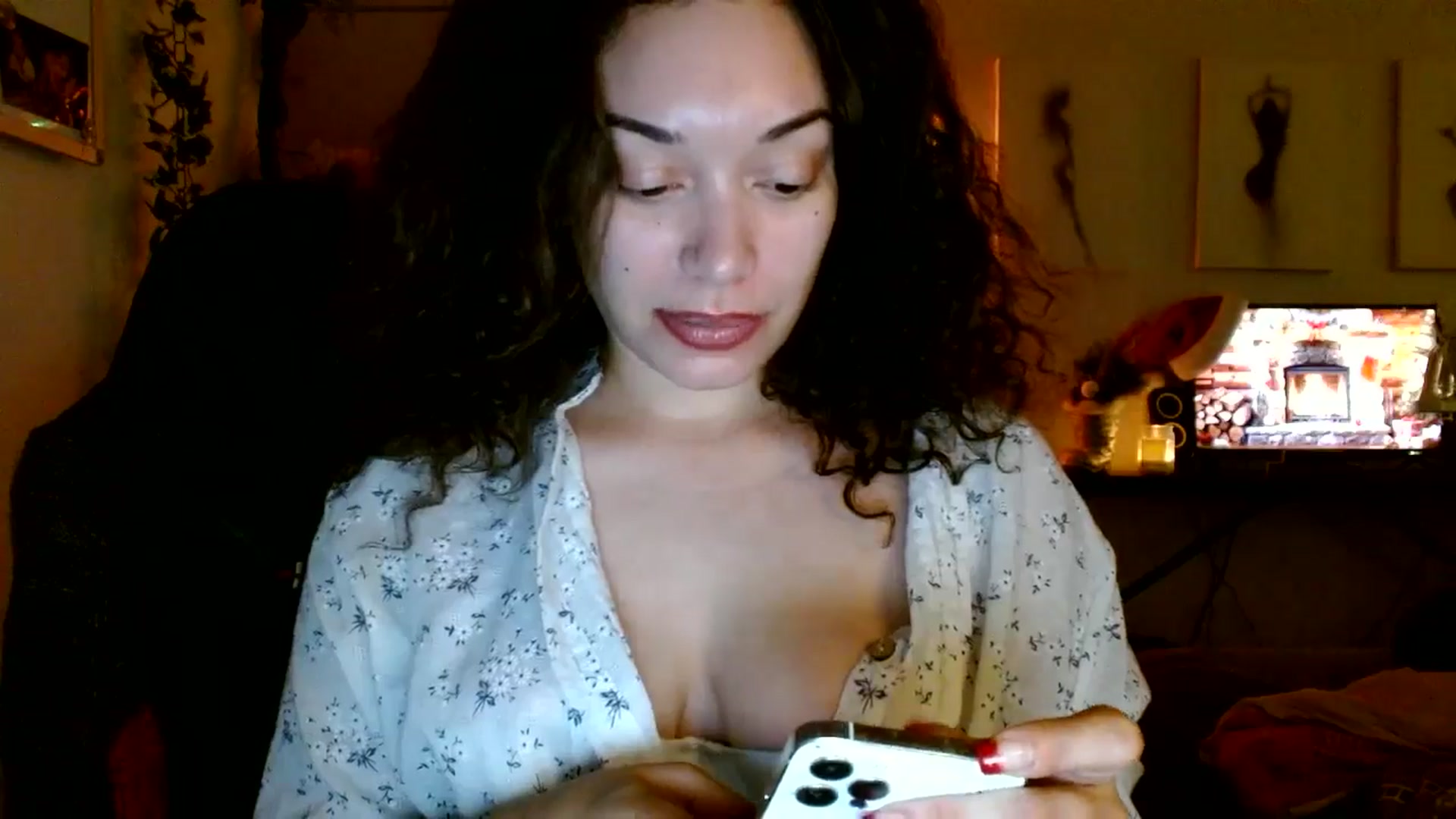 Gallery image thumbnail from Scar__lett's myfreecams stream on, 12/21/2025, 07:36 image 3 of 20