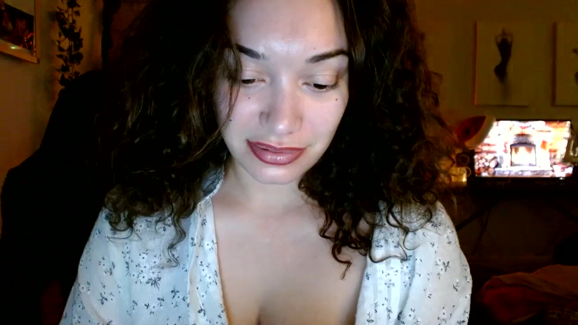 Gallery image thumbnail from Scar__lett's myfreecams stream on, 12/21/2025, 07:36 image 4 of 20