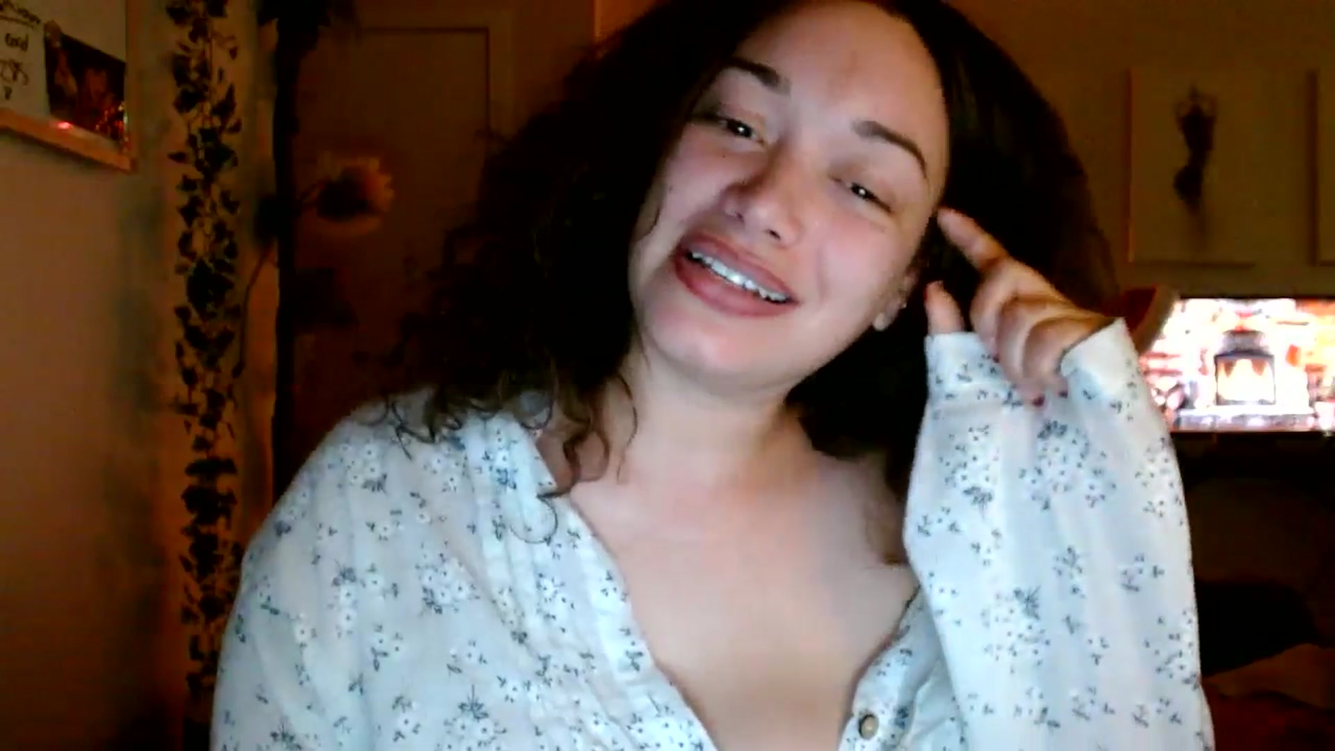 Gallery image thumbnail from Scar__lett's myfreecams stream on, 12/21/2025, 09:39 image 13 of 20