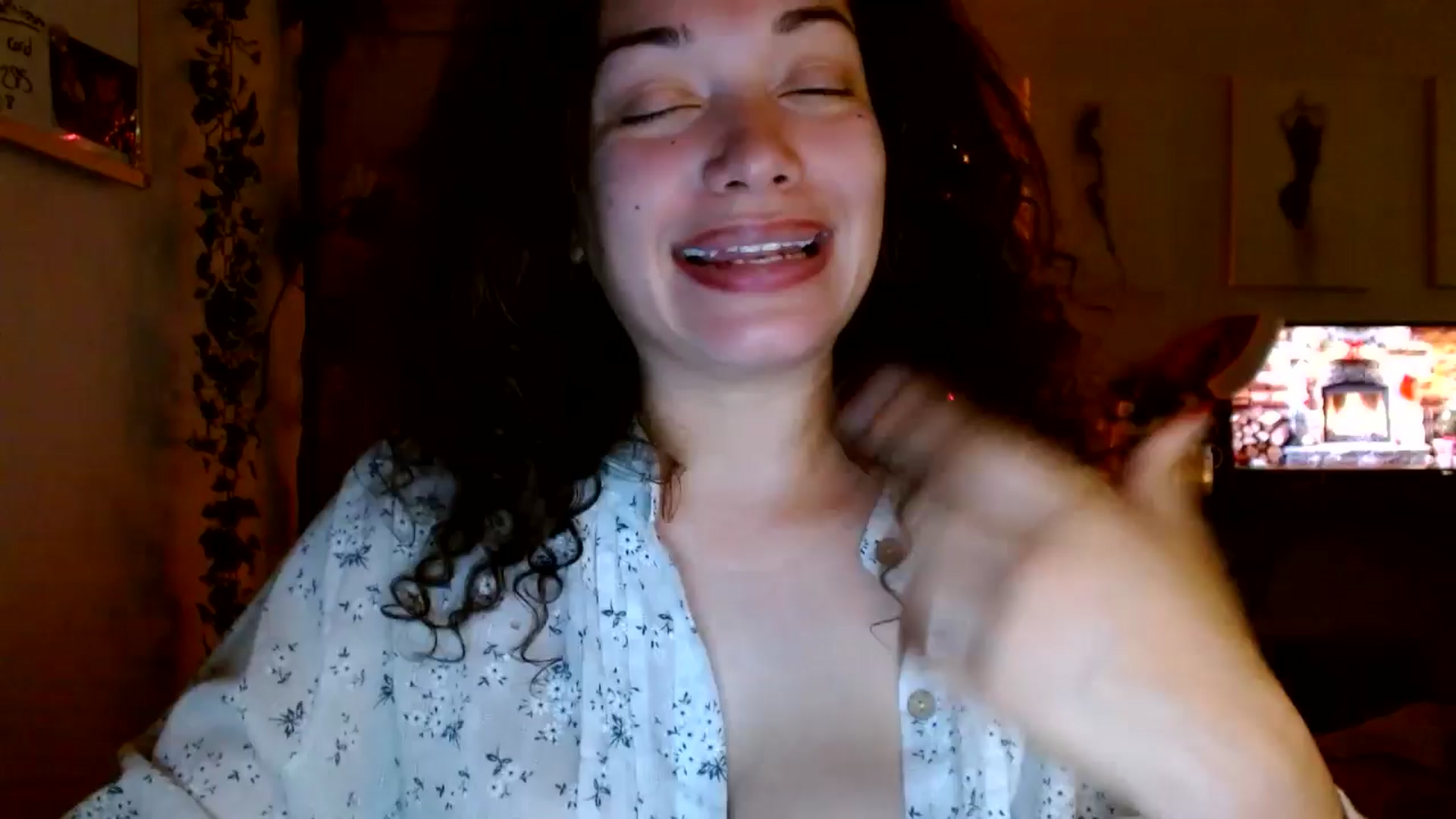 Gallery image thumbnail from Scar__lett's myfreecams stream on, 12/21/2025, 09:39 image 3 of 20