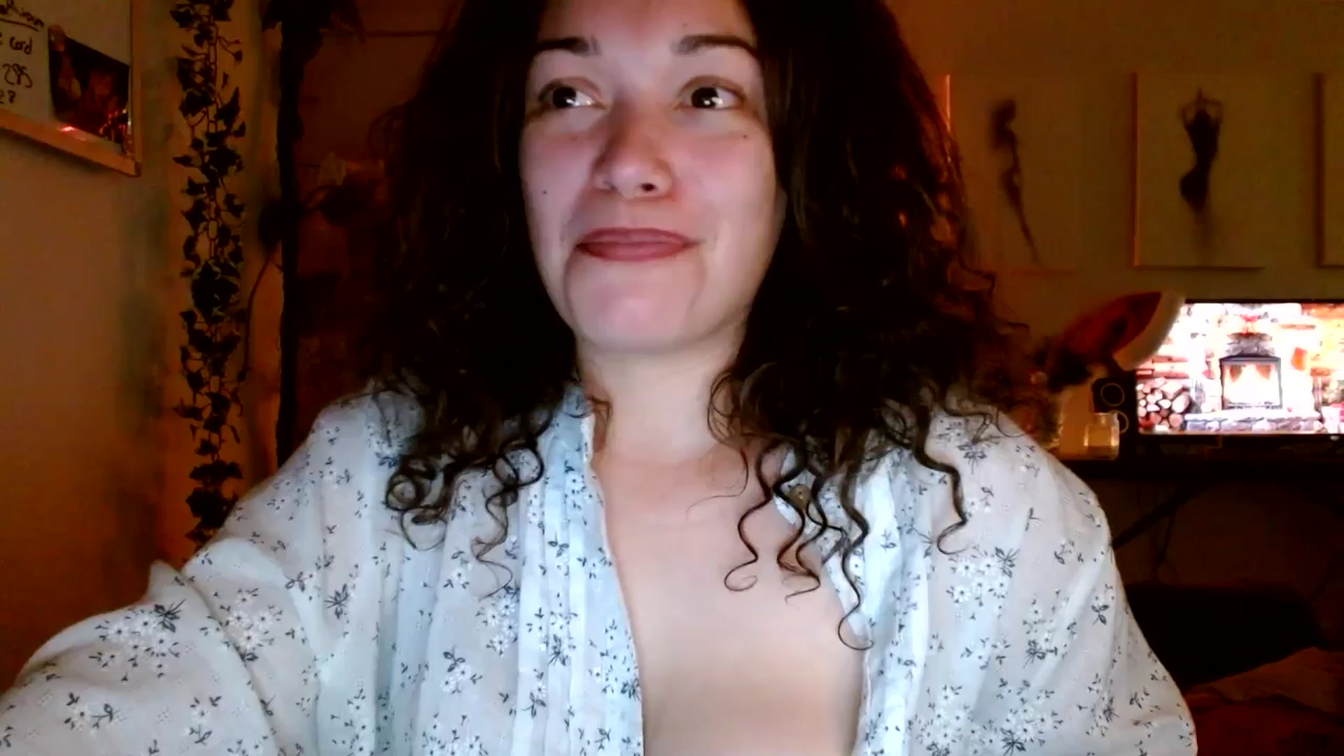 Gallery image thumbnail from Scar__lett's myfreecams stream on, 12/21/2025, 09:39 image 1 of 20