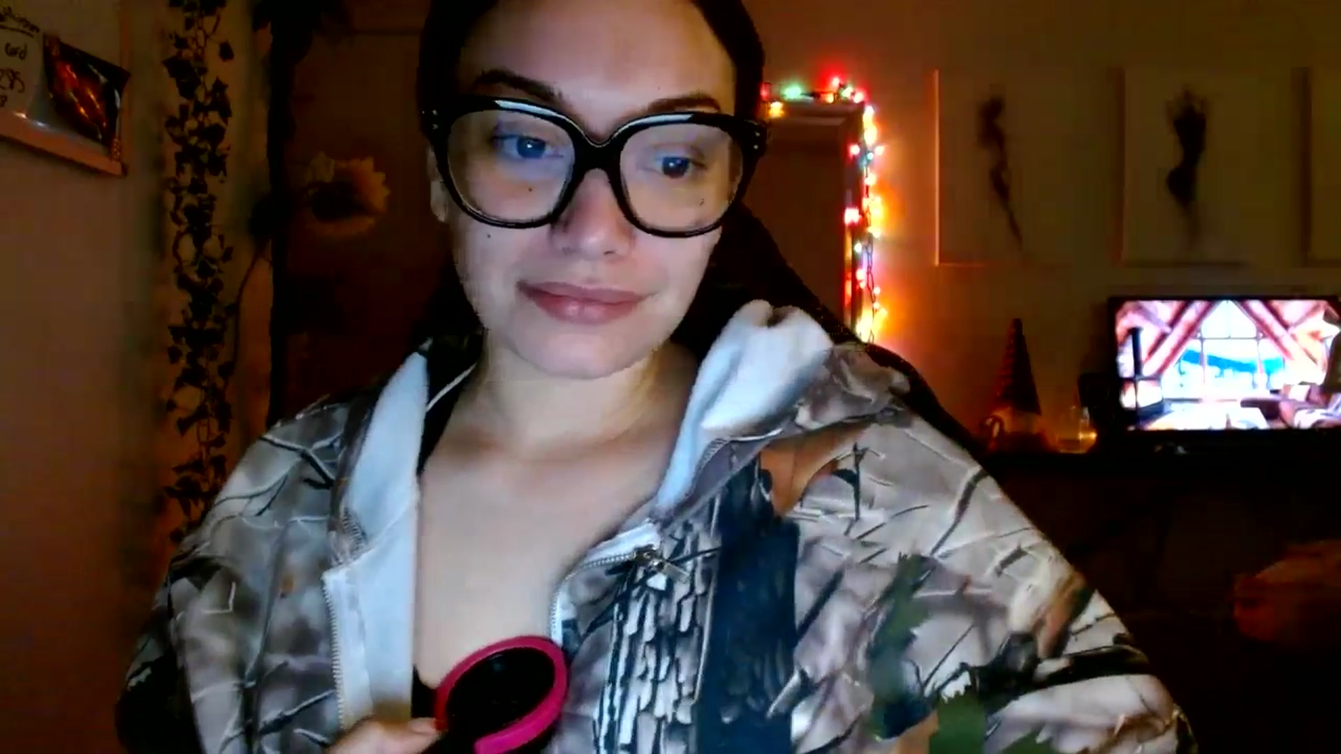 Gallery image thumbnail from Scar__lett's myfreecams stream on, 12/30/2025, 07:17 image 15 of 20