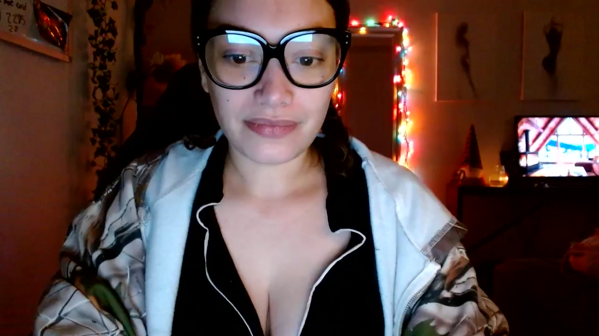 Gallery image thumbnail from Scar__lett's myfreecams stream on, 12/30/2025, 07:17 image 5 of 20