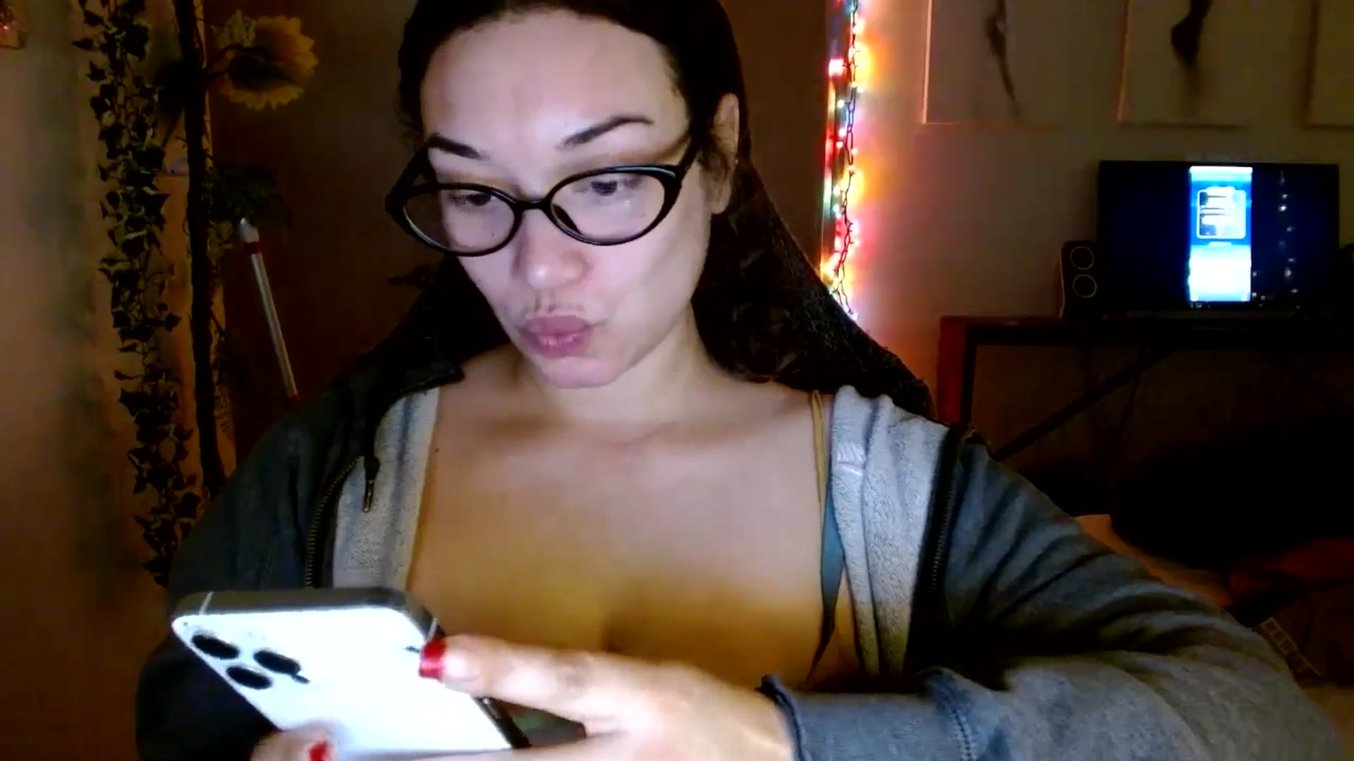 Gallery image thumbnail from Scar__lett's myfreecams stream on, 01/04/2026, 08:47 image 3 of 20