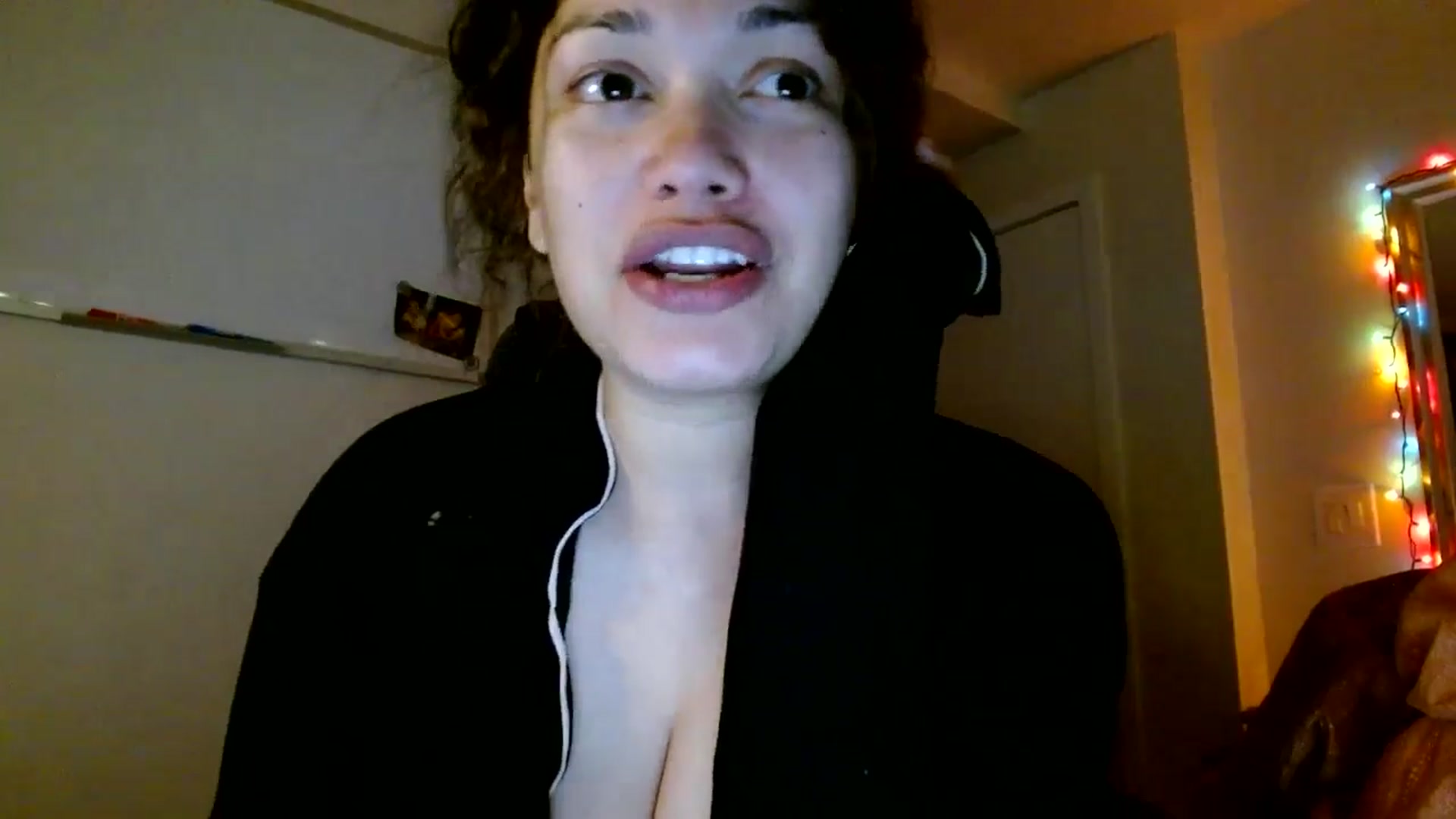 Gallery image thumbnail from Scar__lett's myfreecams stream on, 01/18/2026, 08:13 image 9 of 20