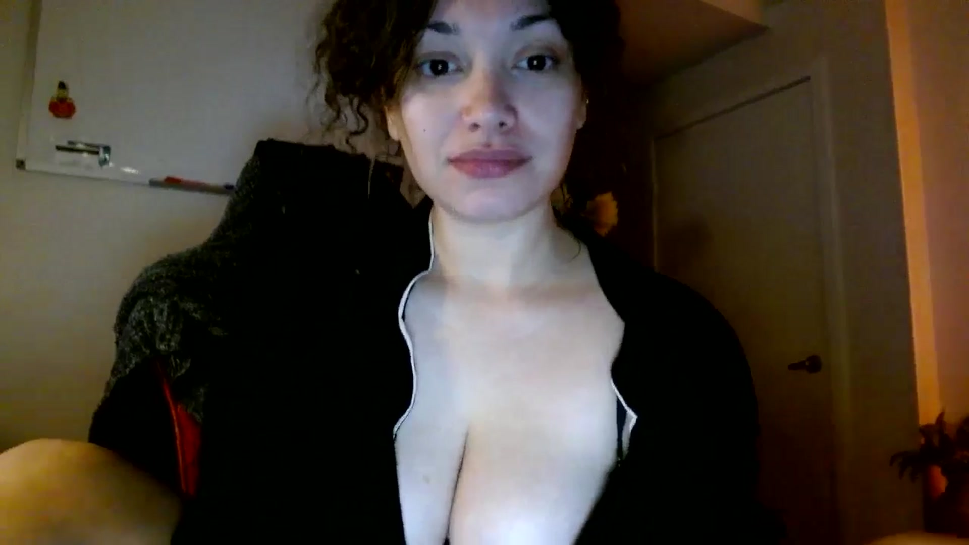 Gallery image thumbnail from Scar__lett's myfreecams stream on, 01/18/2026, 09:04 image 6 of 20