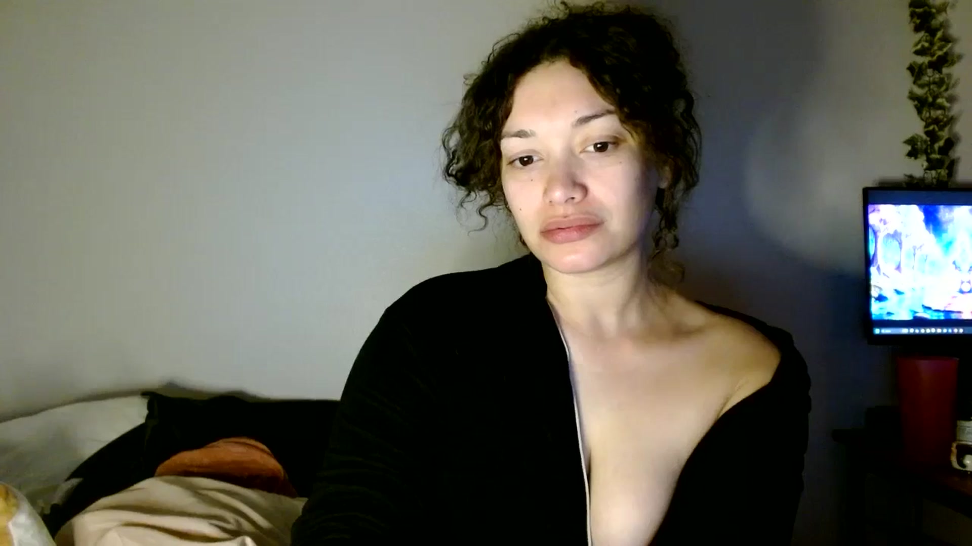 Gallery image thumbnail from Scar__lett's myfreecams stream on, 01/18/2026, 10:49 image 19 of 20