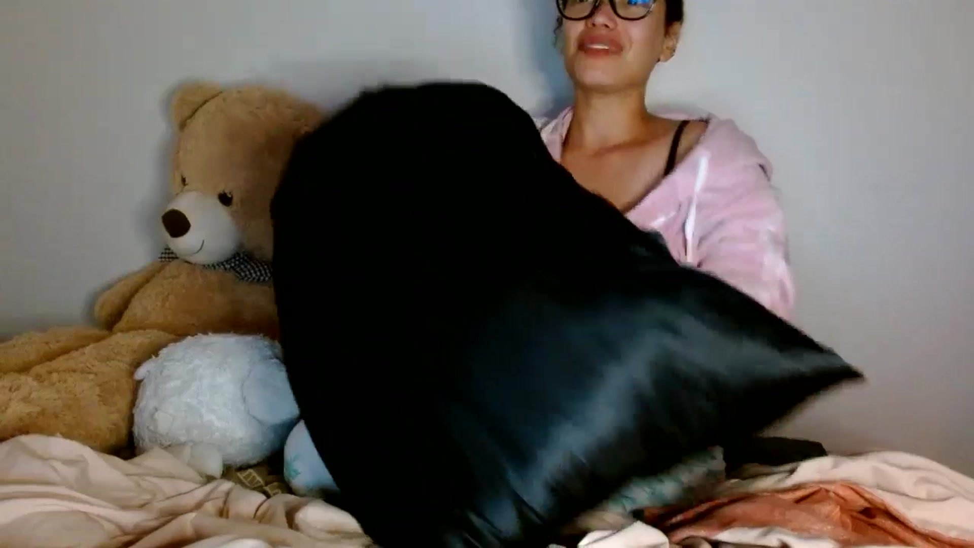 Gallery image thumbnail from Scar__lett's myfreecams stream on, 03/06/2026, 07:57 image 2 of 20