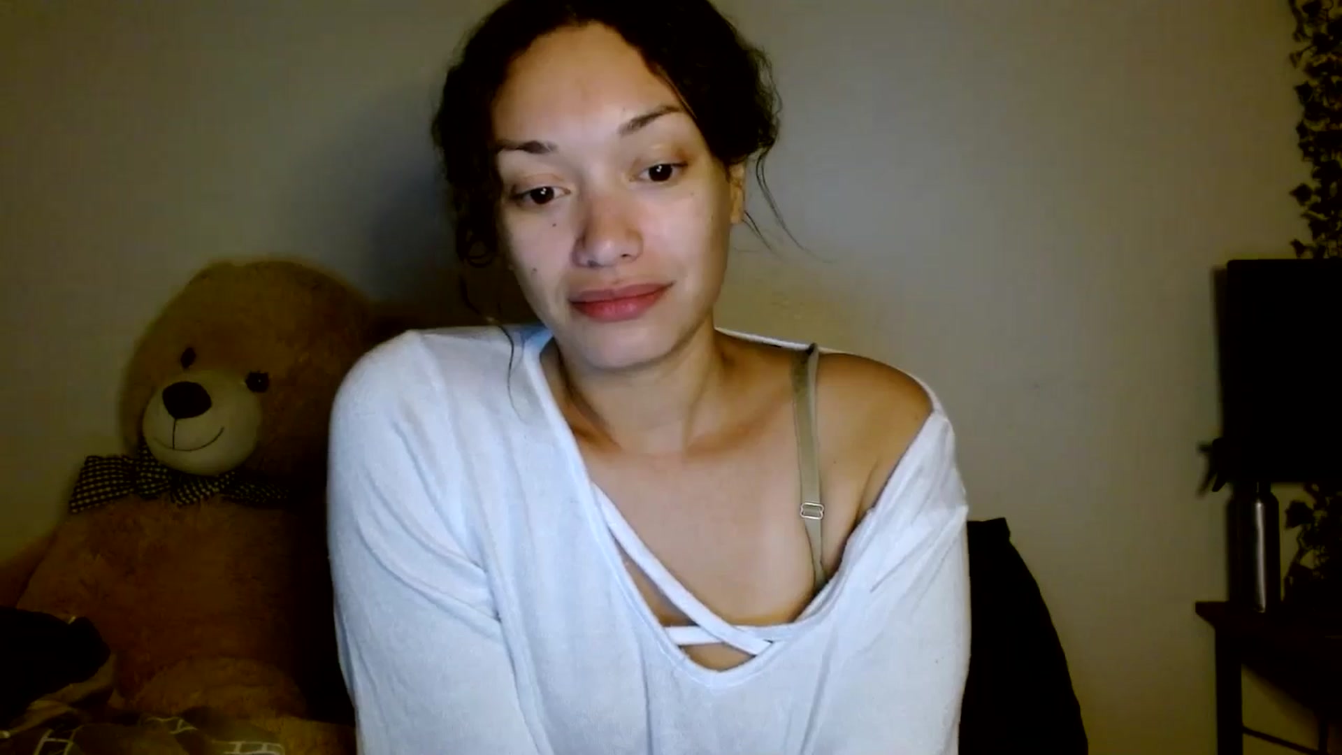 Gallery image thumbnail from Scar__lett's myfreecams stream on, 04/22/2026, 08:13 image 10 of 20