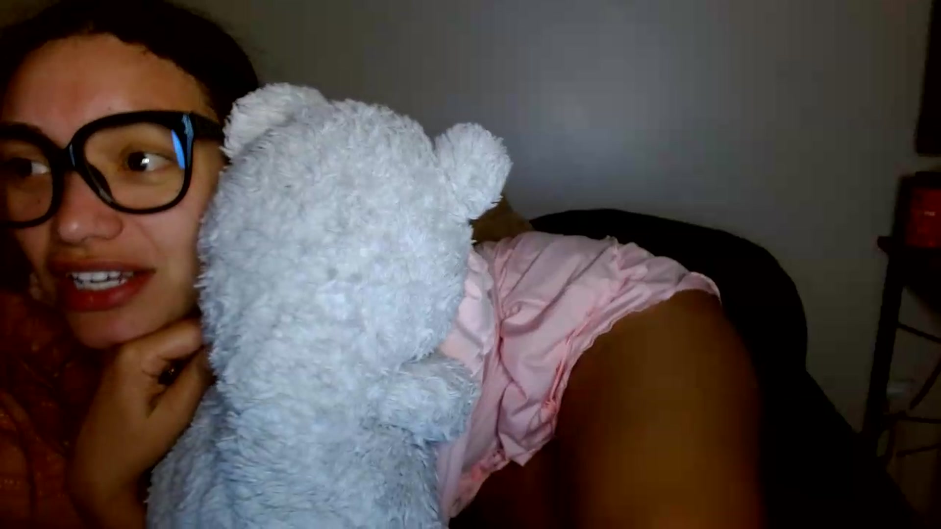 Gallery image thumbnail from Scar__lett's myfreecams stream on, 05/15/2026, 08:32 image 4 of 20