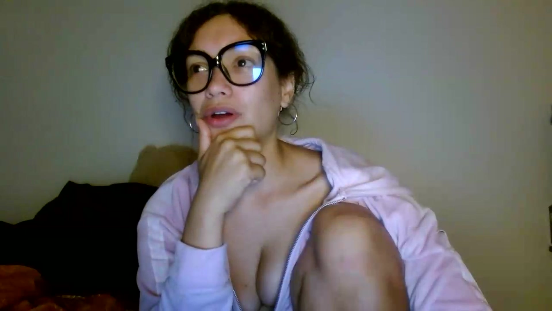 Gallery image thumbnail from Scar__lett's myfreecams stream on, 06/06/2026, 11:39 image 6 of 20