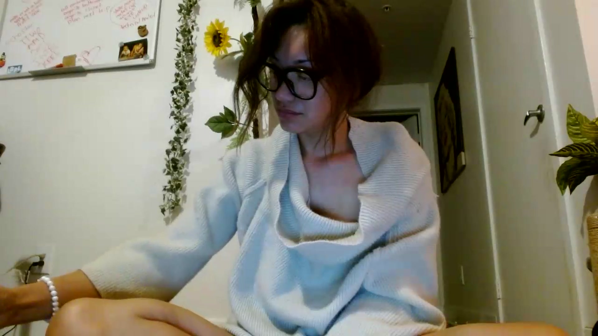 Gallery image thumbnail from Scar__lett's myfreecams stream on, 07/04/2026, 09:30 image 9 of 20