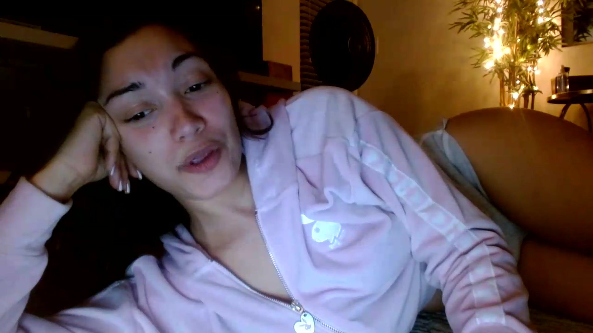 Gallery image thumbnail from Scar__lett's myfreecams stream on, 08/29/2026, 05:40 image 17 of 20