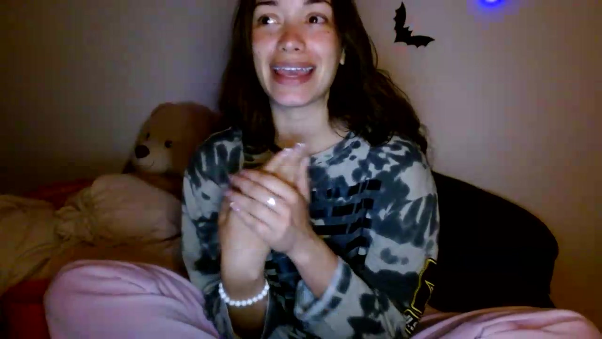 Gallery image thumbnail from Scar__lett's myfreecams stream on, 09/04/2026, 06:35 image 18 of 20