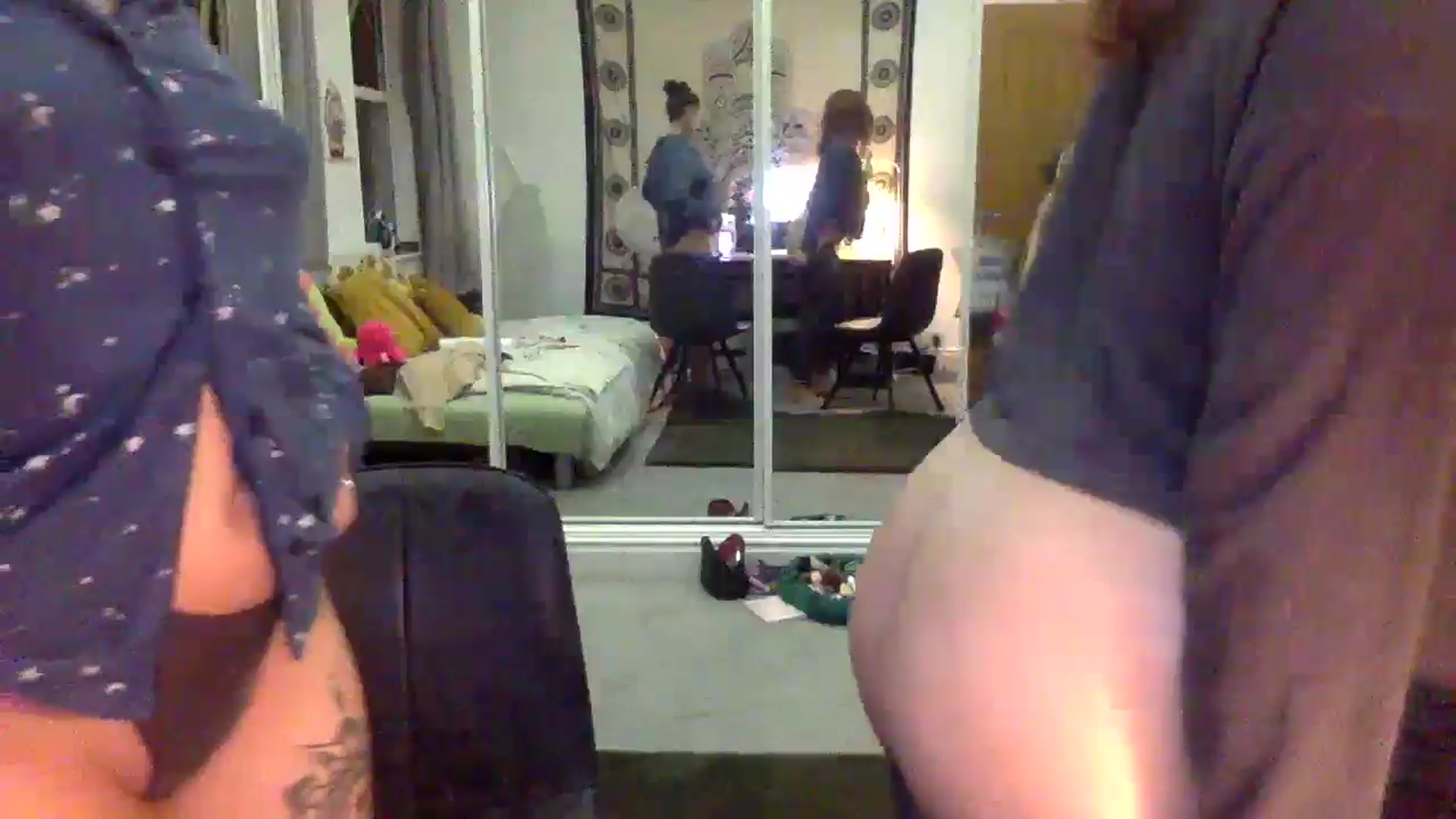 Gallery image thumbnail from Scarlet99's myfreecams stream on, 08/06/2024, 24:37 image 18 of 20