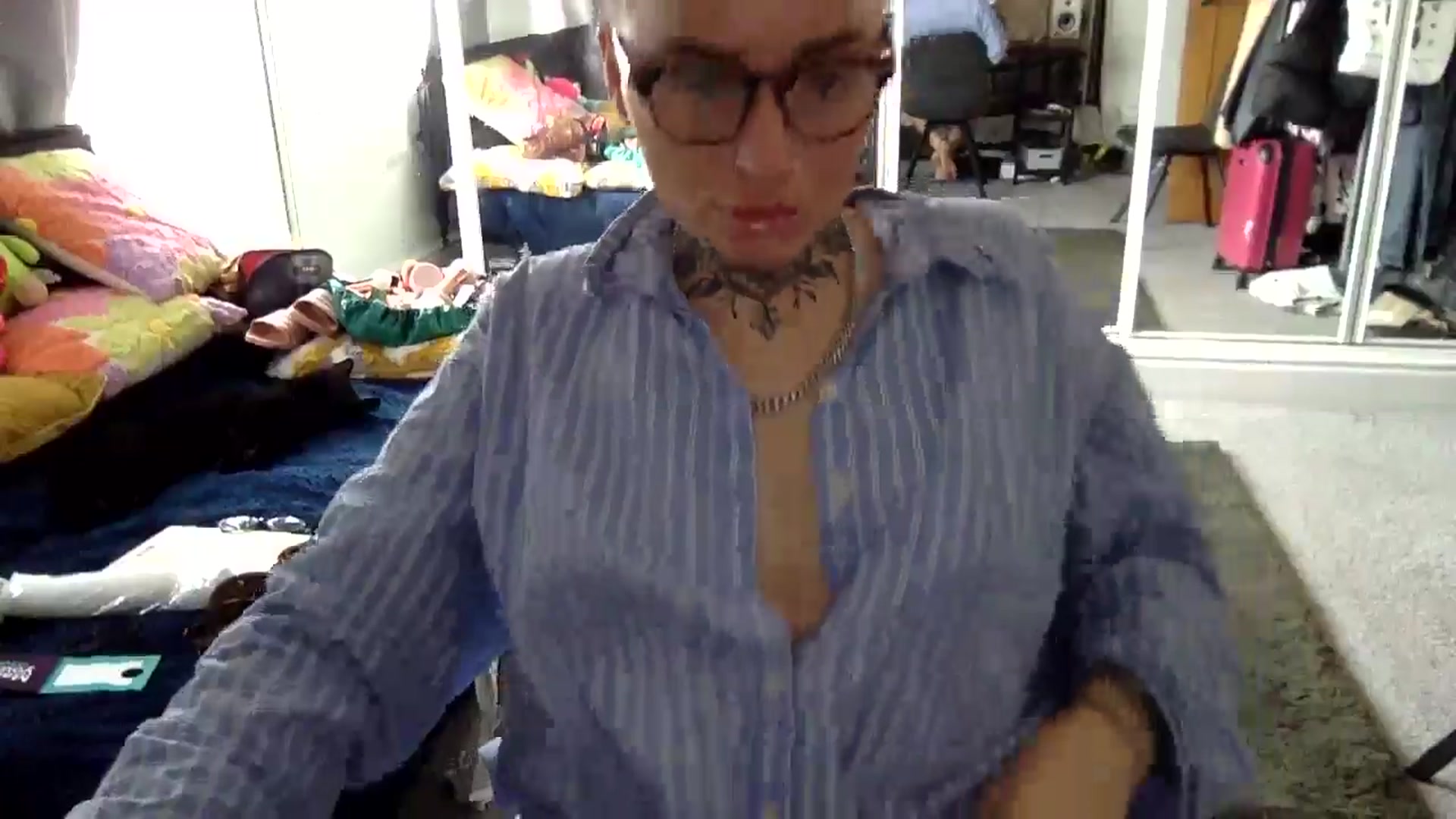 Gallery image thumbnail from Scarlet99's myfreecams stream on, 08/13/2024, 11:49 image 4 of 20