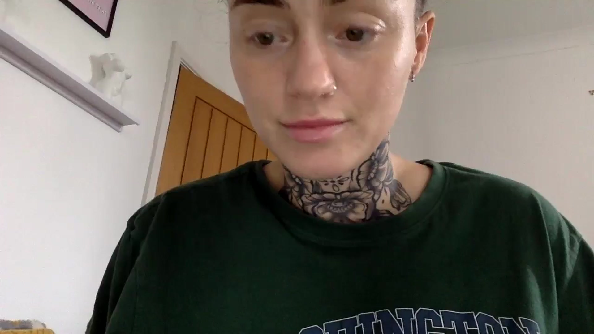 Gallery image thumbnail from Scarlet99's myfreecams stream on, 08/17/2024, 09:36 image 13 of 20