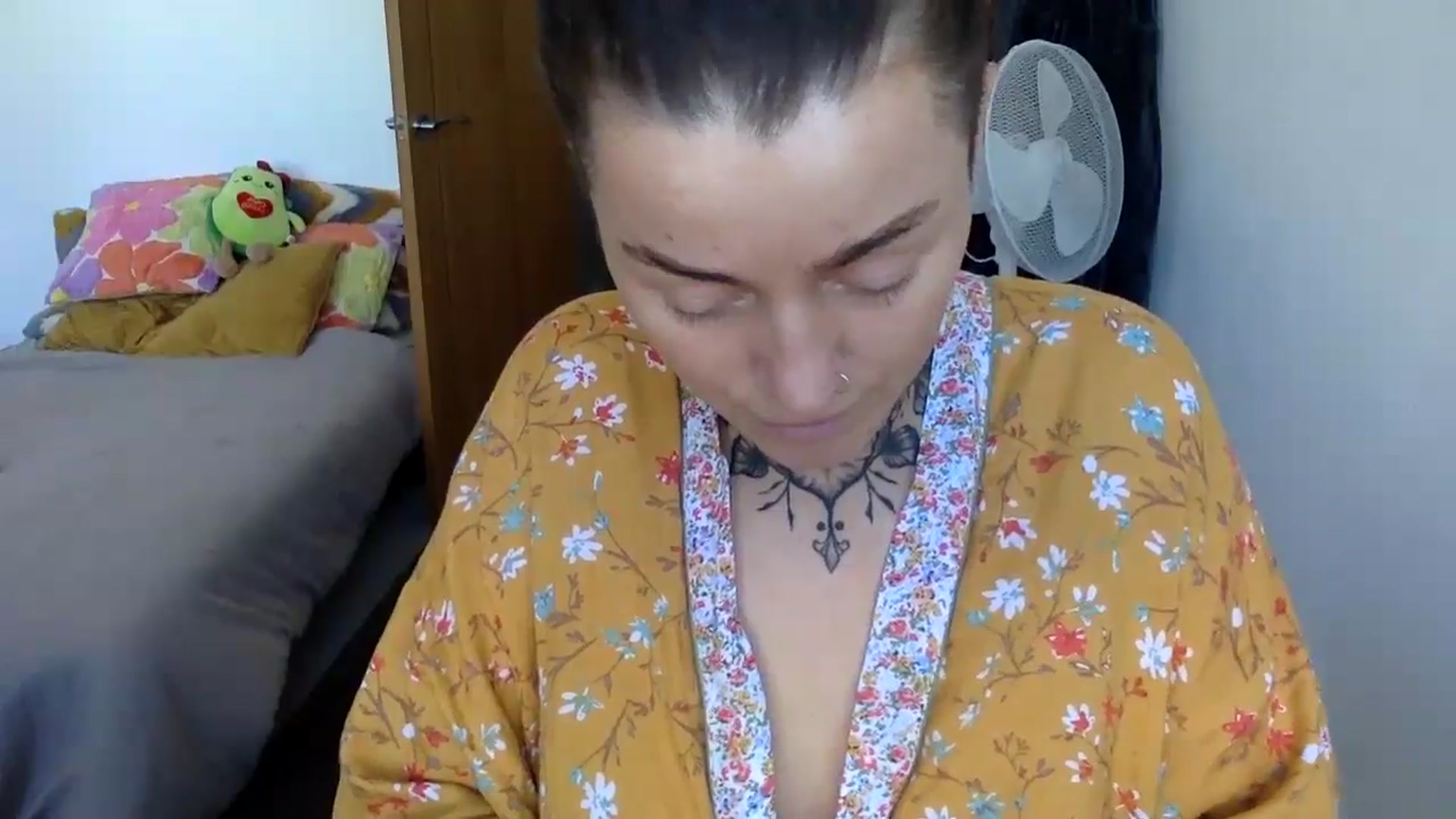 Gallery image thumbnail from Scarlet99's myfreecams stream on, 08/31/2024, 10:55 image 8 of 20